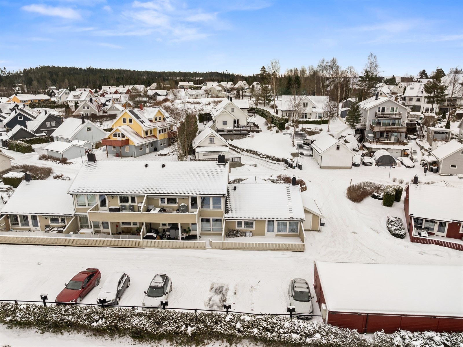 Det medfølger en ekstern bod på 5 m² for ekstra lagringsplass. Galleribilde