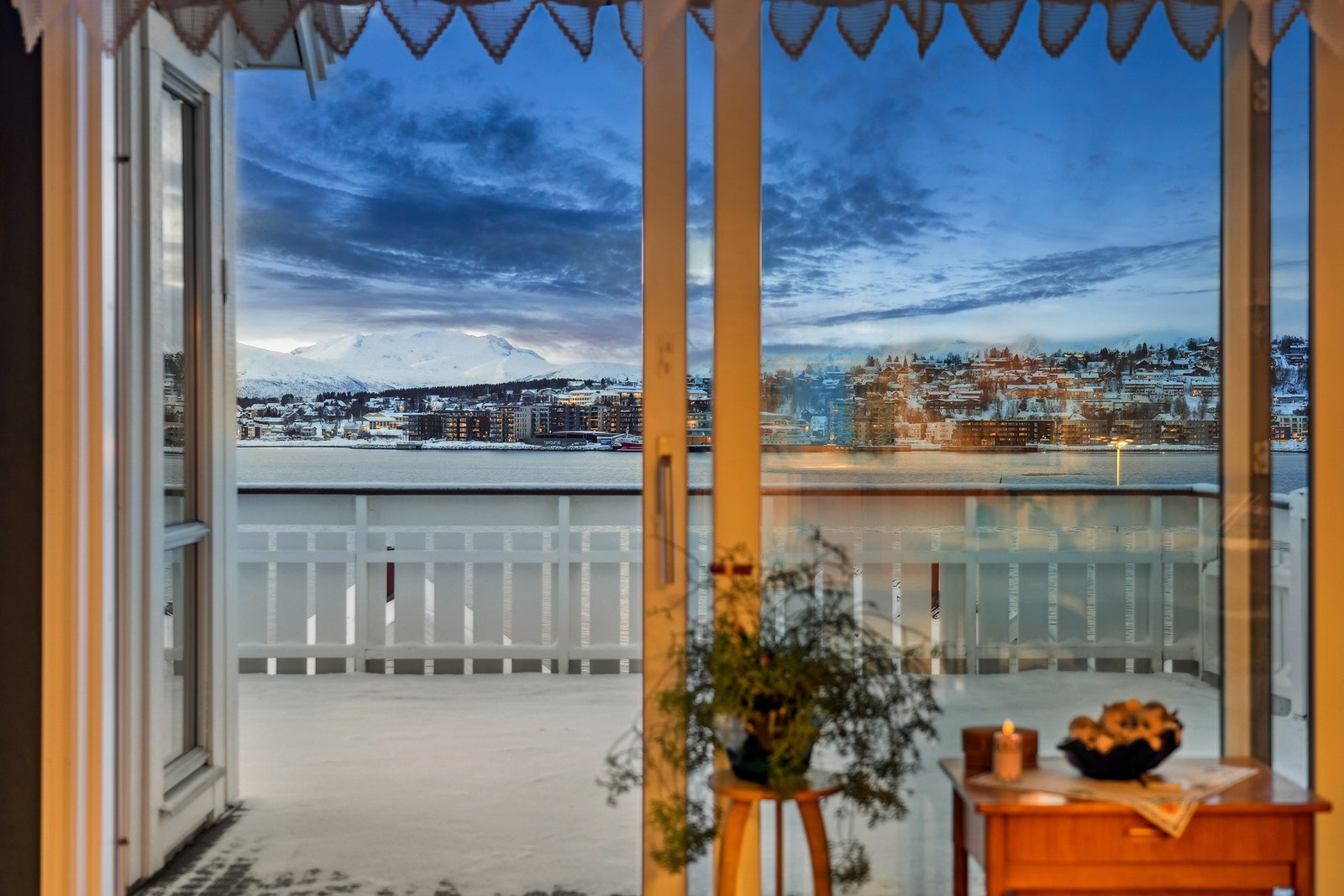 Utsikt fra stue Galleribilde