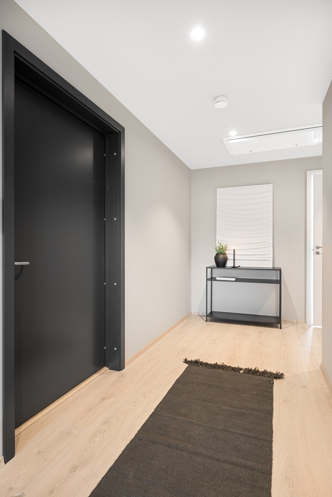 Fellesutgiftene inkluderer bl.a. internett, velforeningskontingent og diverse vedlikeholdsdrift iht. regnskap. Galleribilde