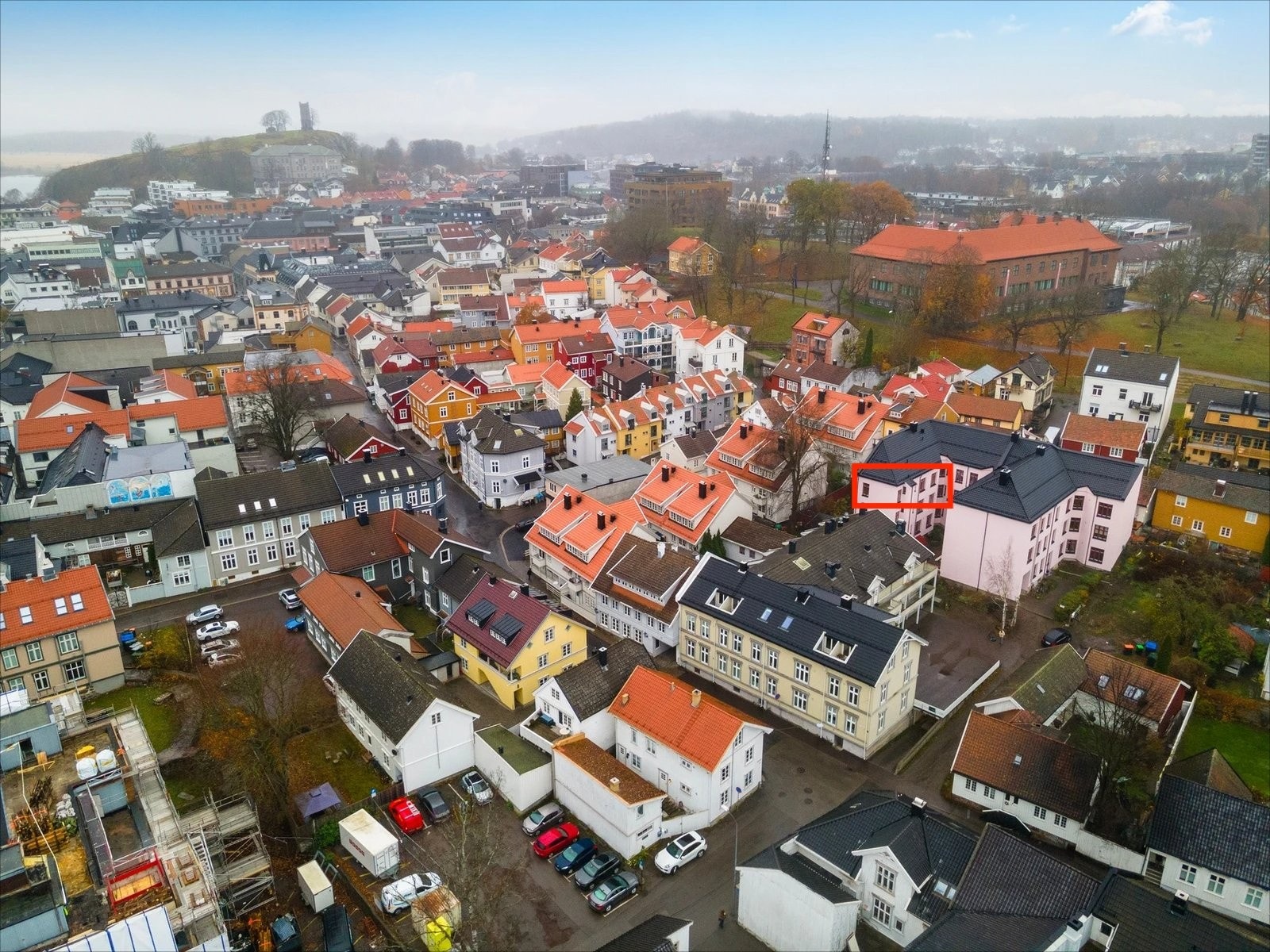 Et meget sjarmerende og idyllisk boområde med små trange gater og eldre bebyggelse. Galleribilde