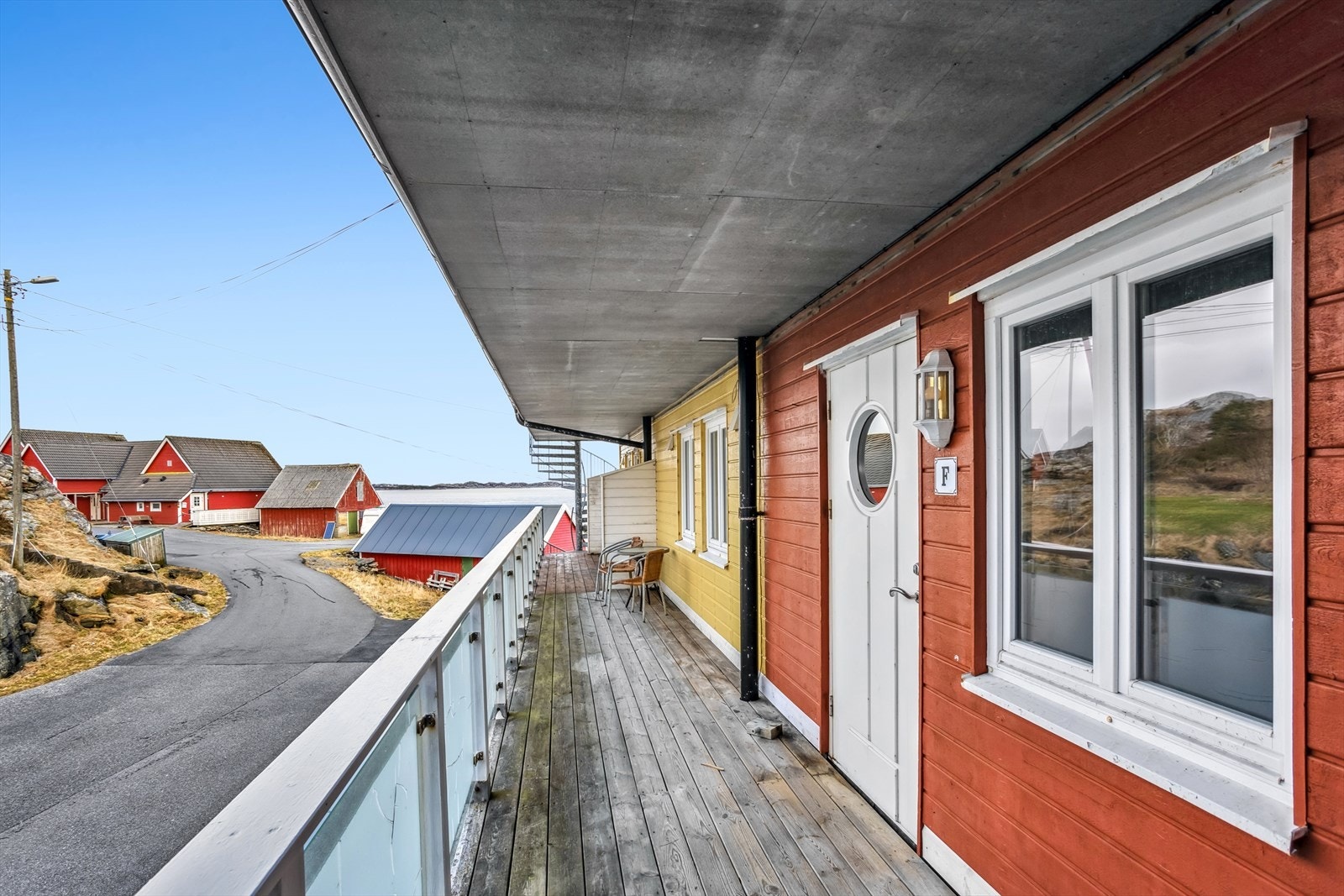 Inngang til leiligheten. Galleribilde