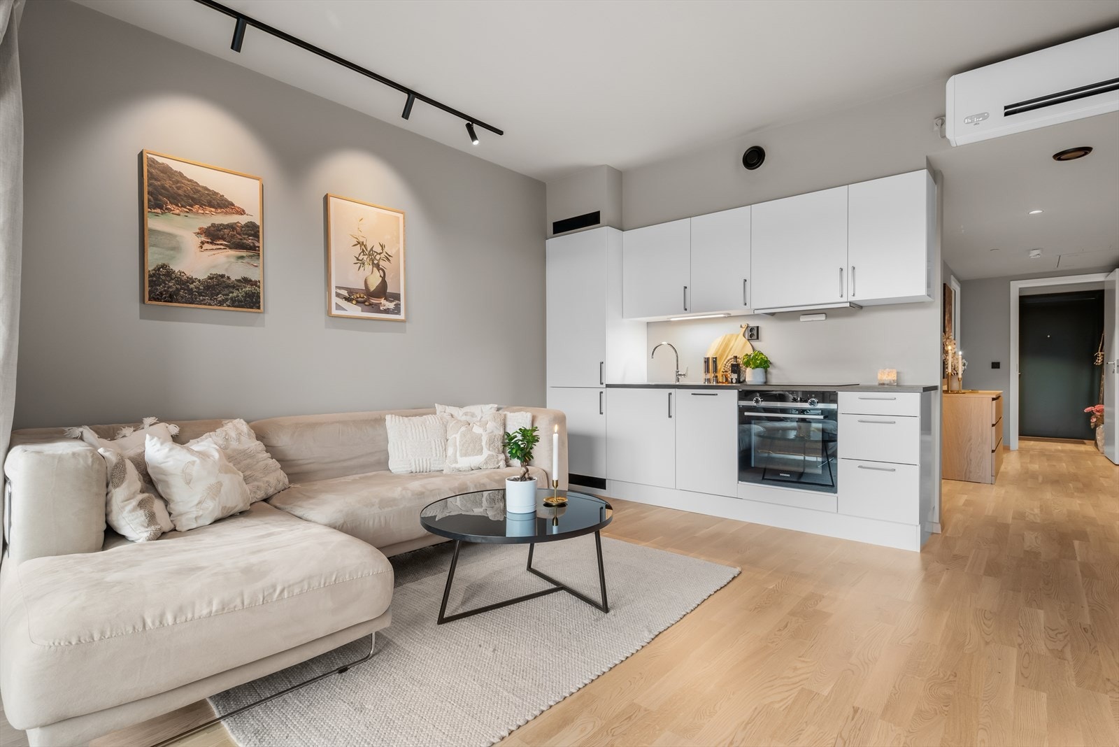 Leiligheten har balansert ventilasjon som sørger for et jevnt og behagelig inneklima året rundt. Galleribilde