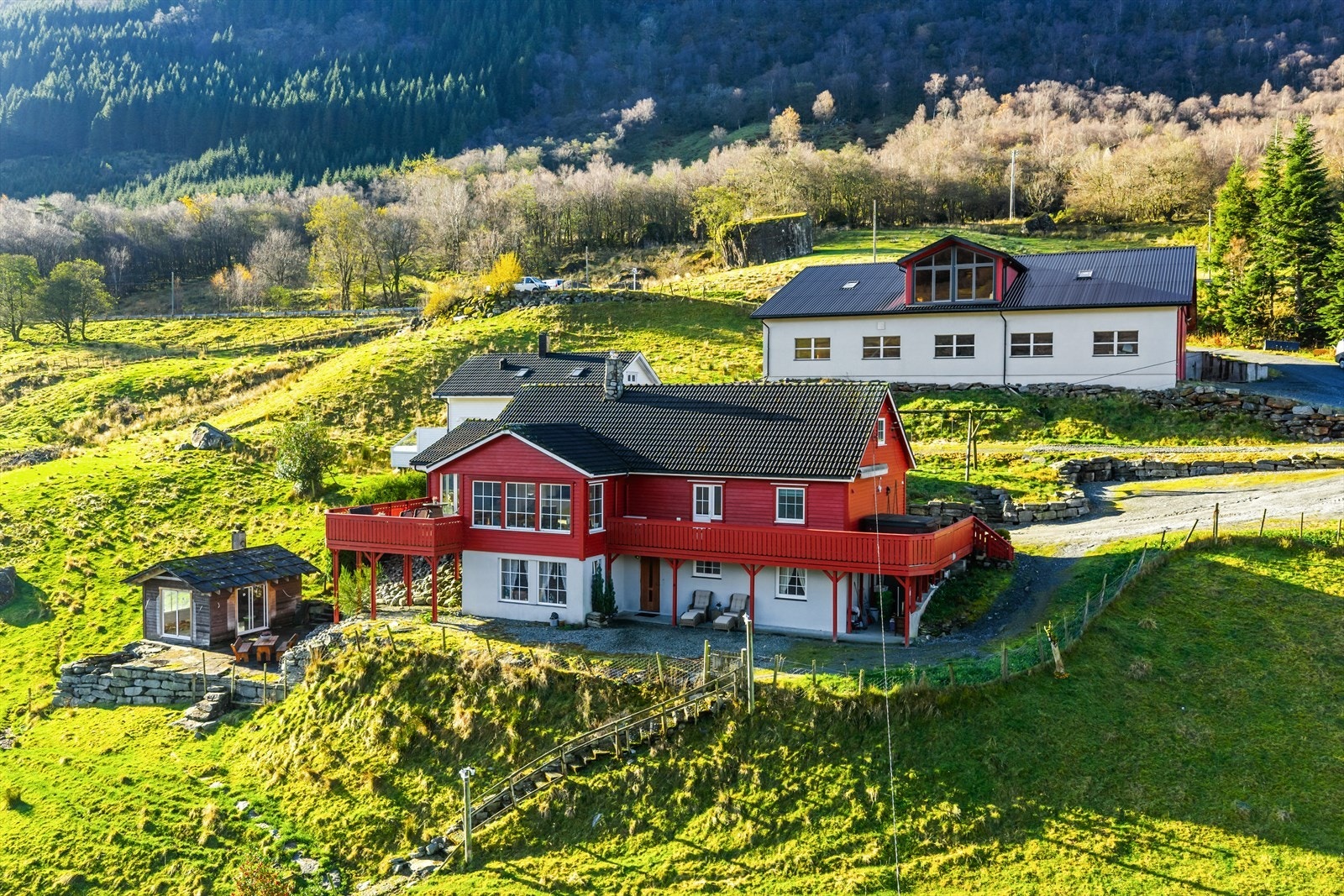 Grillhytte på sørsiden Galleribilde