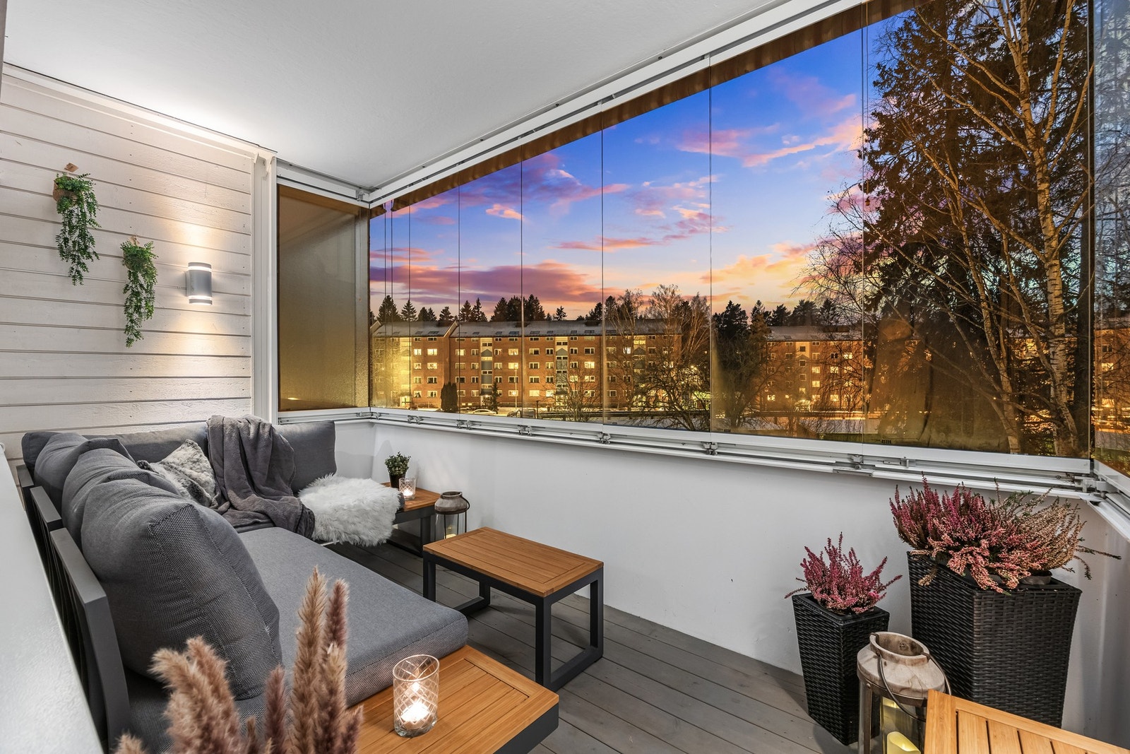 Velkommen til Haraløkka 4 - presentert av PrivatMegleren ved Selma N. Thorkildsen og Petter Løsåmoen. Galleribilde