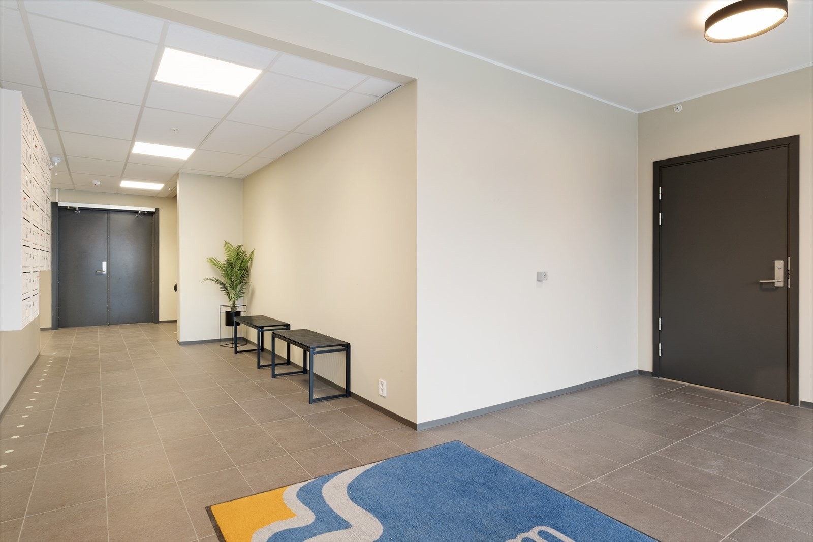 Hovudinngang i 1.etasje. Galleribilde