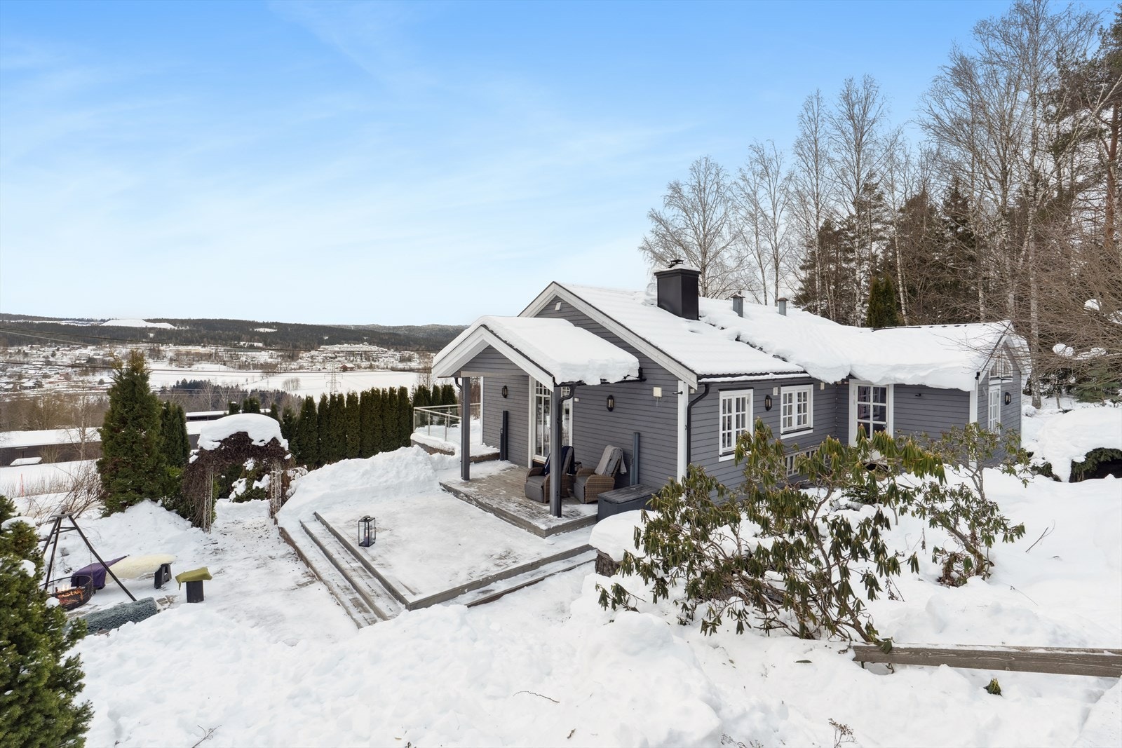 Store og trivelige uteplasser skaper perfekte rammer for avslappende og sosiale stunder i det fri. Galleribilde