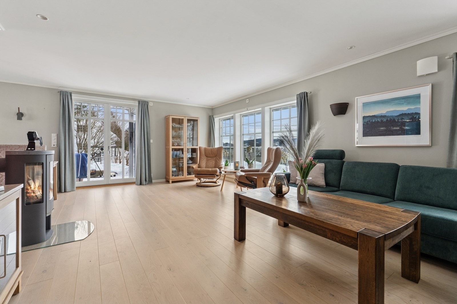 Herlig stueavdeling med god møbleringsfrihet. Galleribilde