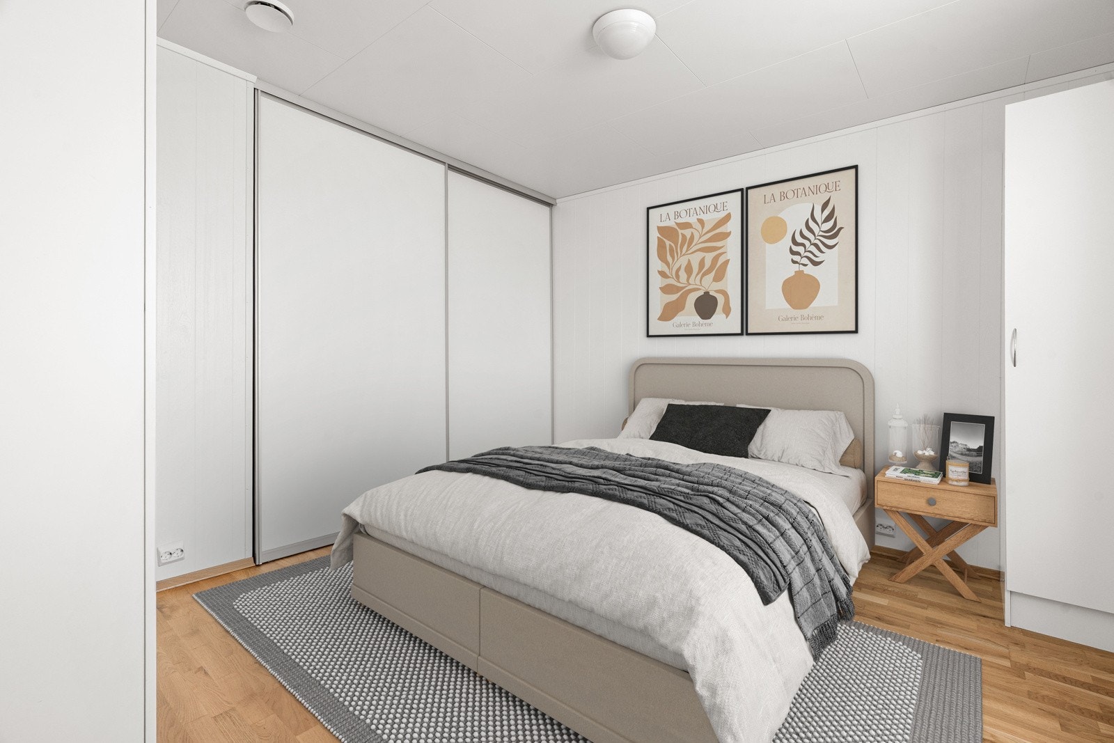 Hovedsoverommet har innebygd skyvedørsgarderobe som gir deg en effektiv og stilren oppbevaring. (Digital styling ment som illustrasjon - avvik kan forekomme) Galleribilde