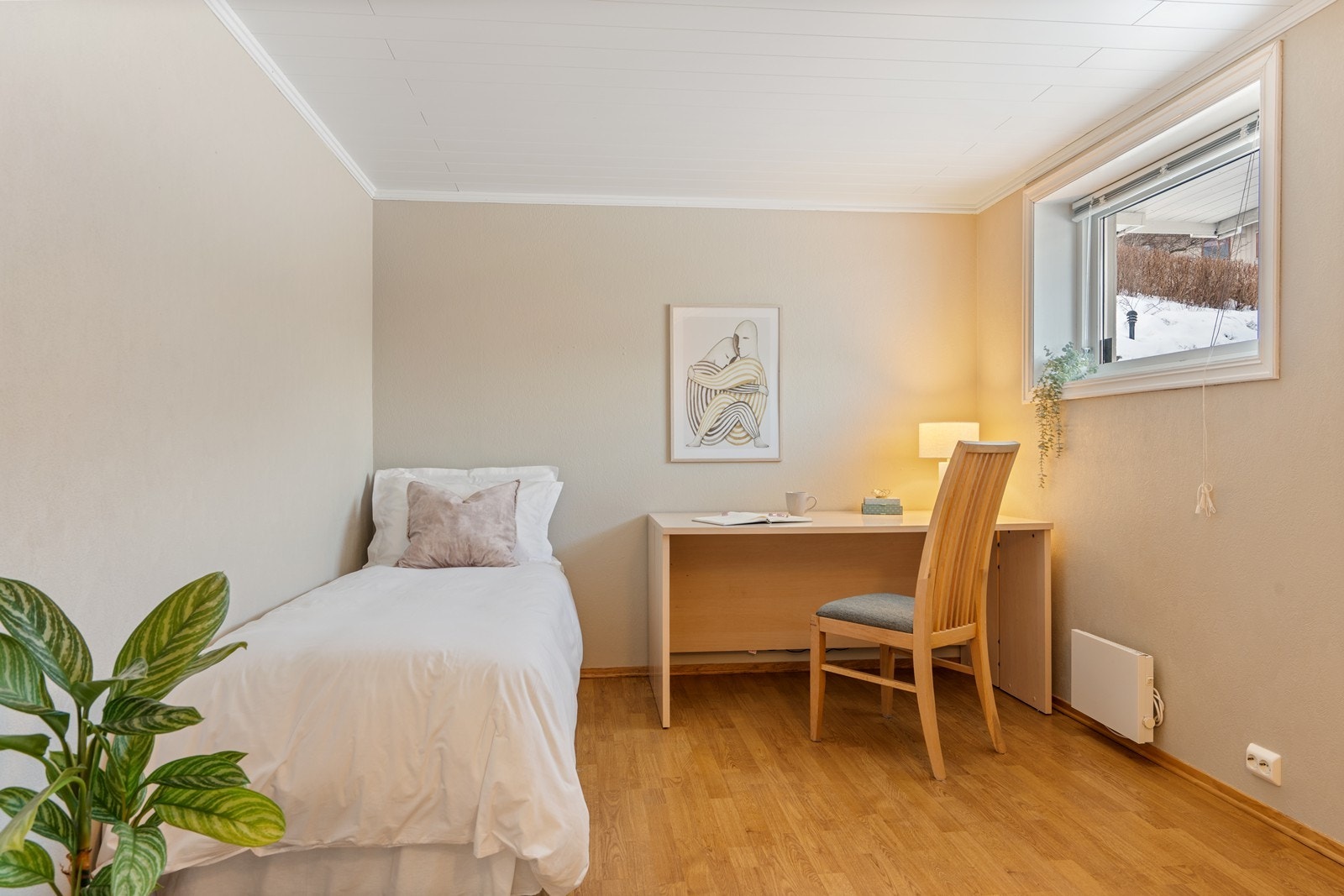 Soverom nr. 2 i sokkeletasjen. Galleribilde