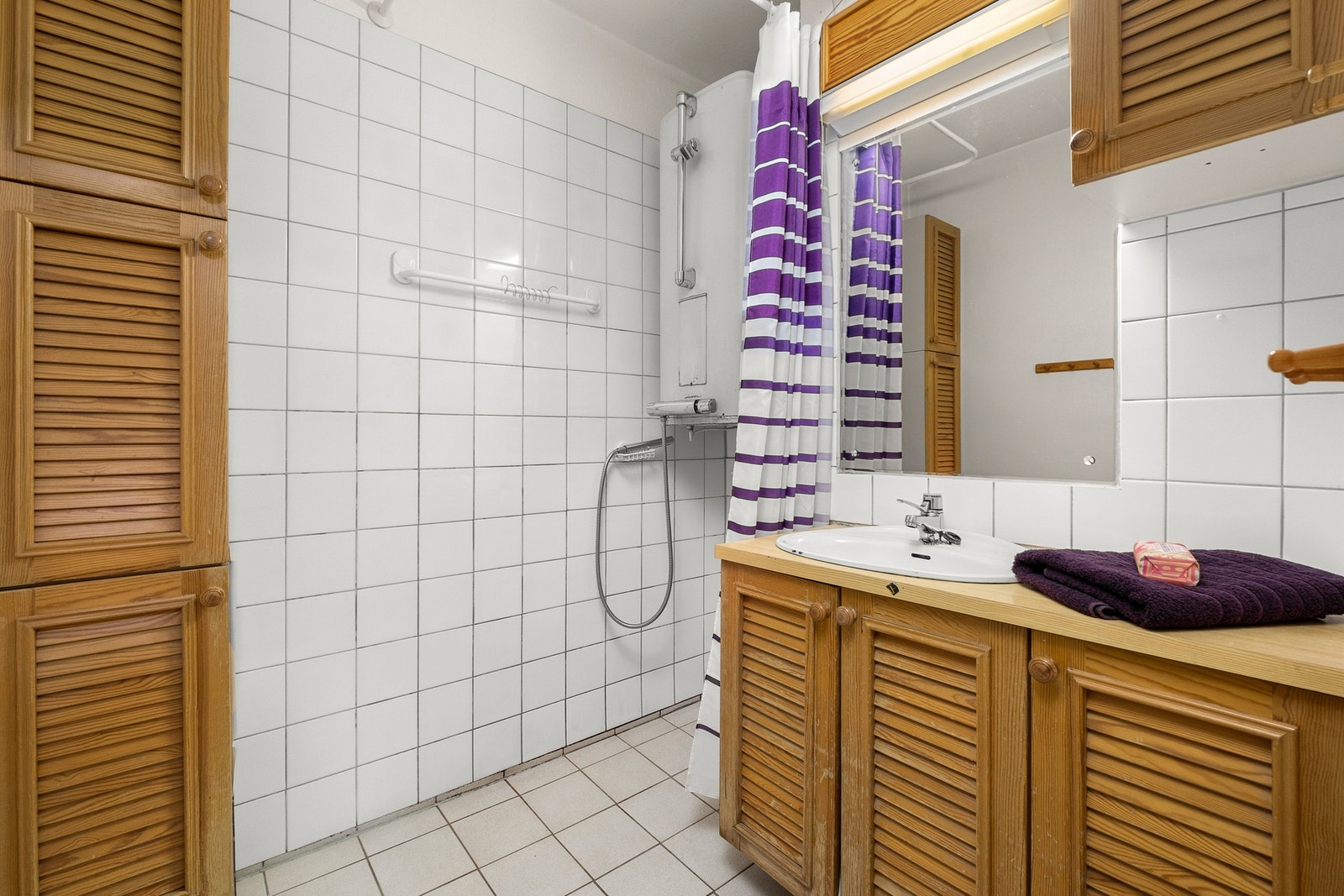 Flislagt bad Galleribilde