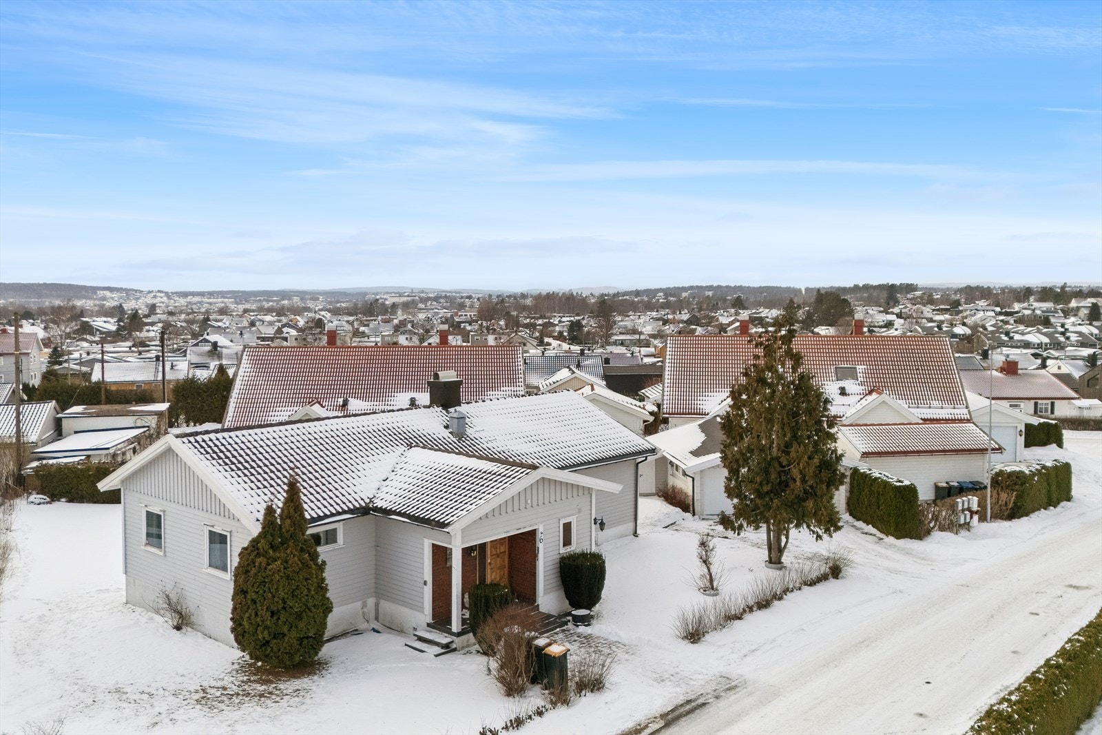 Velkommen til Laskenveien 6 - en familievennlig enebolig med en rekke sterke kvaliteter! Galleribilde