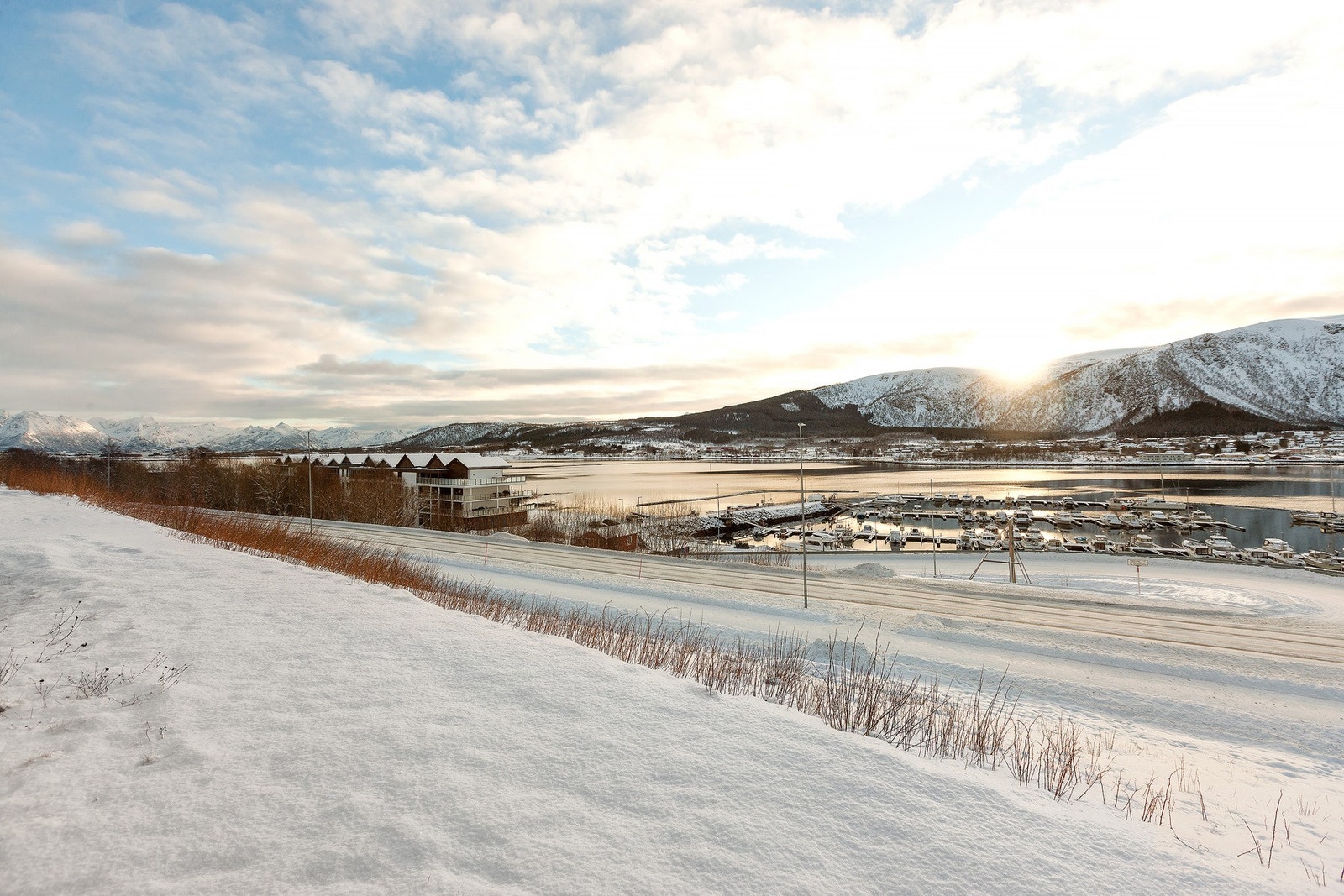 Flott og fri utsikt fra verandaen. Galleribilde