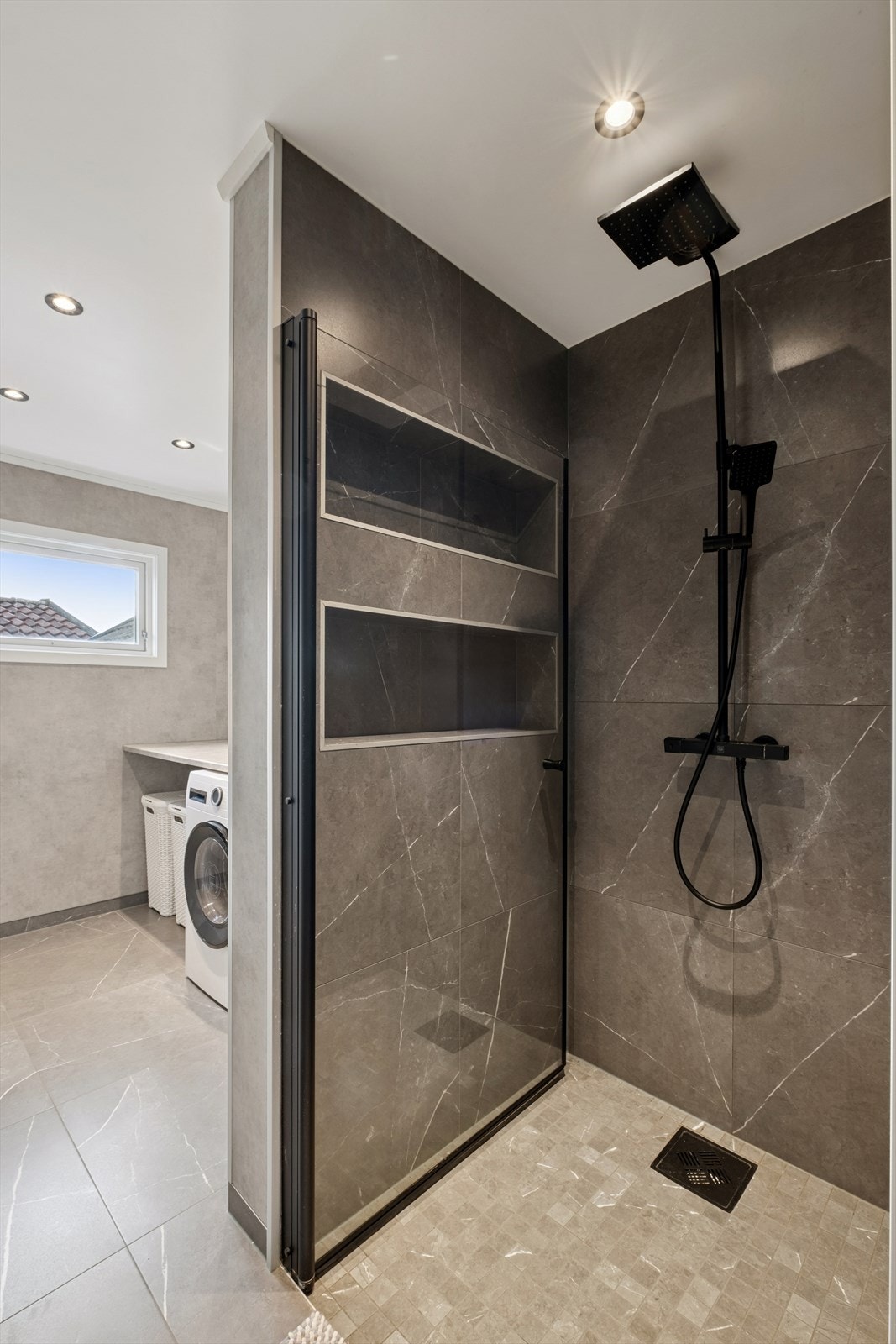 Dusjnisje Galleribilde