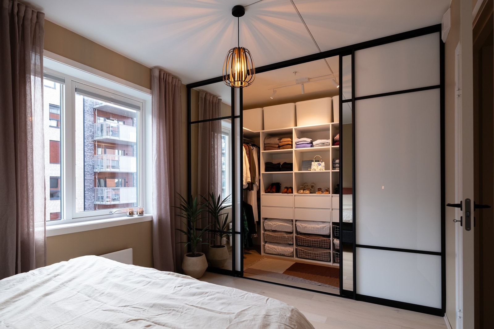 Her er det rikelig med garderobeplass. Galleribilde