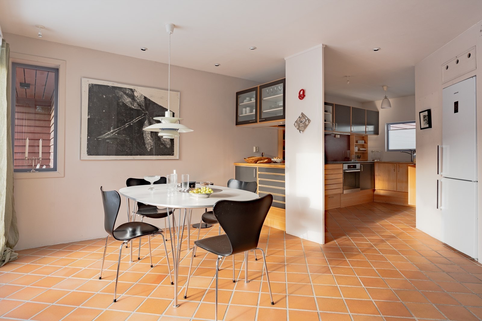 Delvis åpen kjøkkenløsning Galleribilde