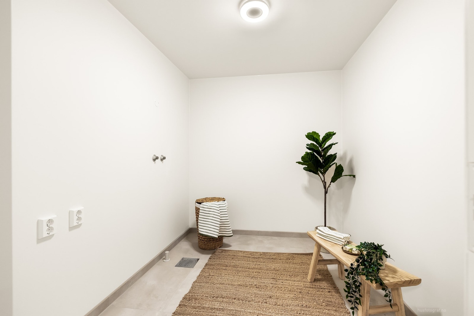 Leiligheten har et eget, separat vaskerom fra 2026 med opplegg for vaskemaskin. Galleribilde