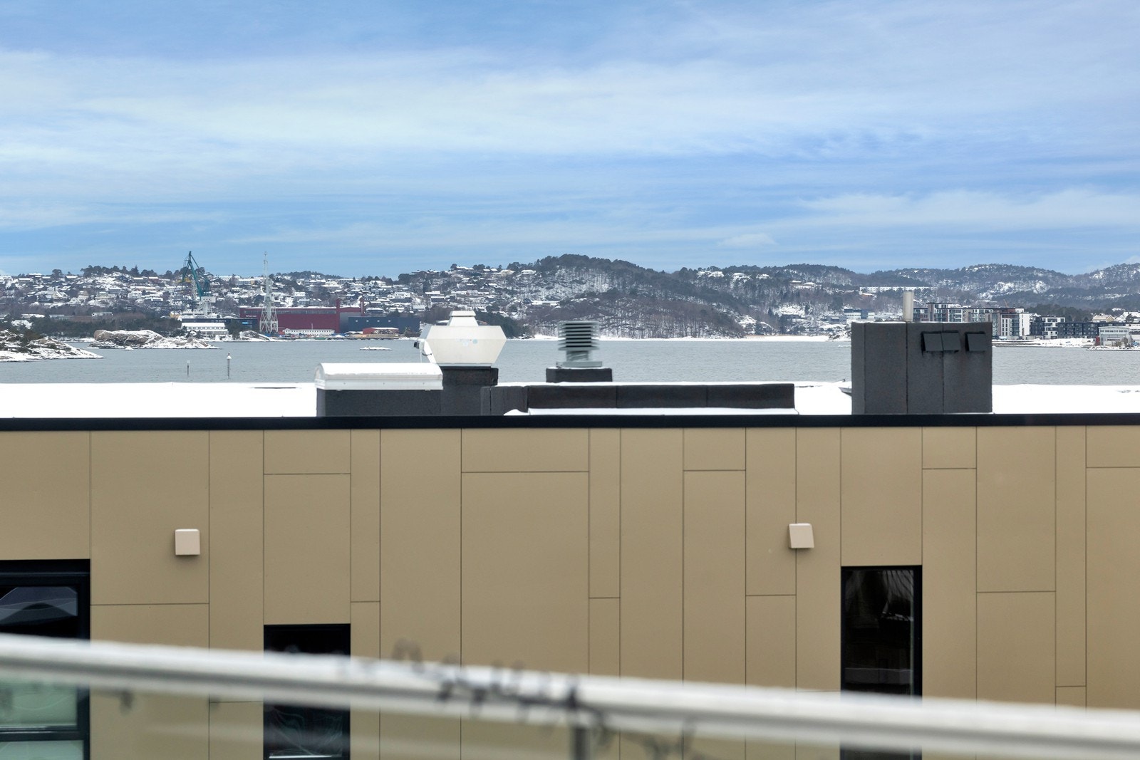 Her kommer du så høyt opp at du ser over bebyggelsen foran. Galleribilde