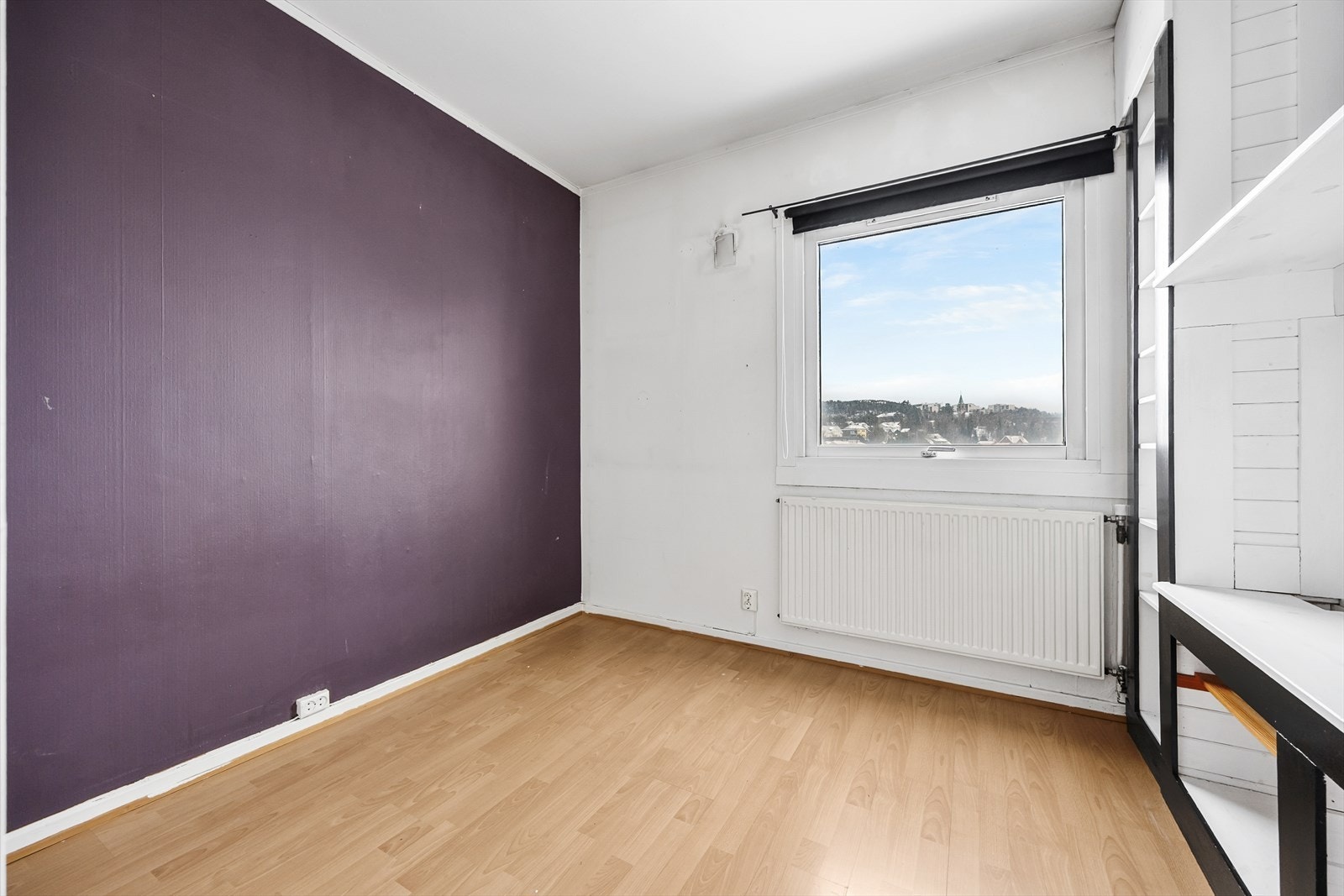 Soverommet har laminatgulv og er av god størrelse. Galleribilde