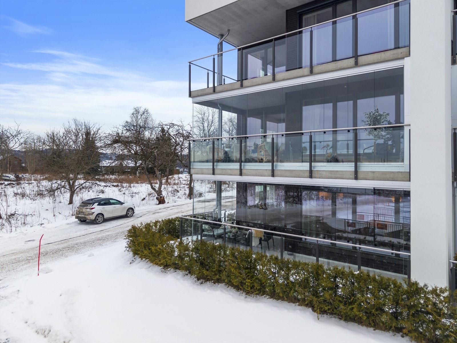 Fra leiligheten er det gangavstand til Borgeåsen senter med bla. butikk, kafé og legesenter Galleribilde