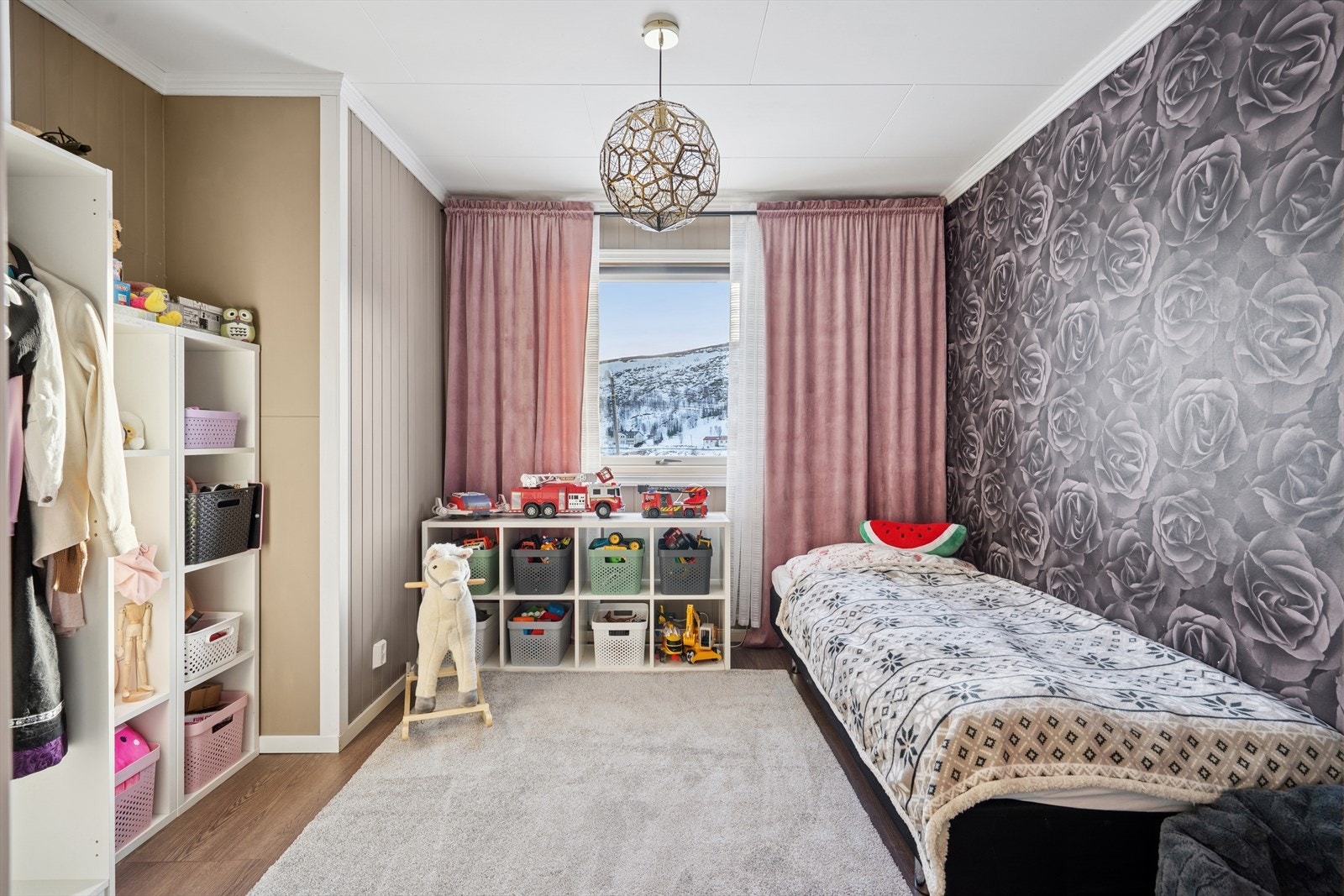 Soverom to. Galleribilde