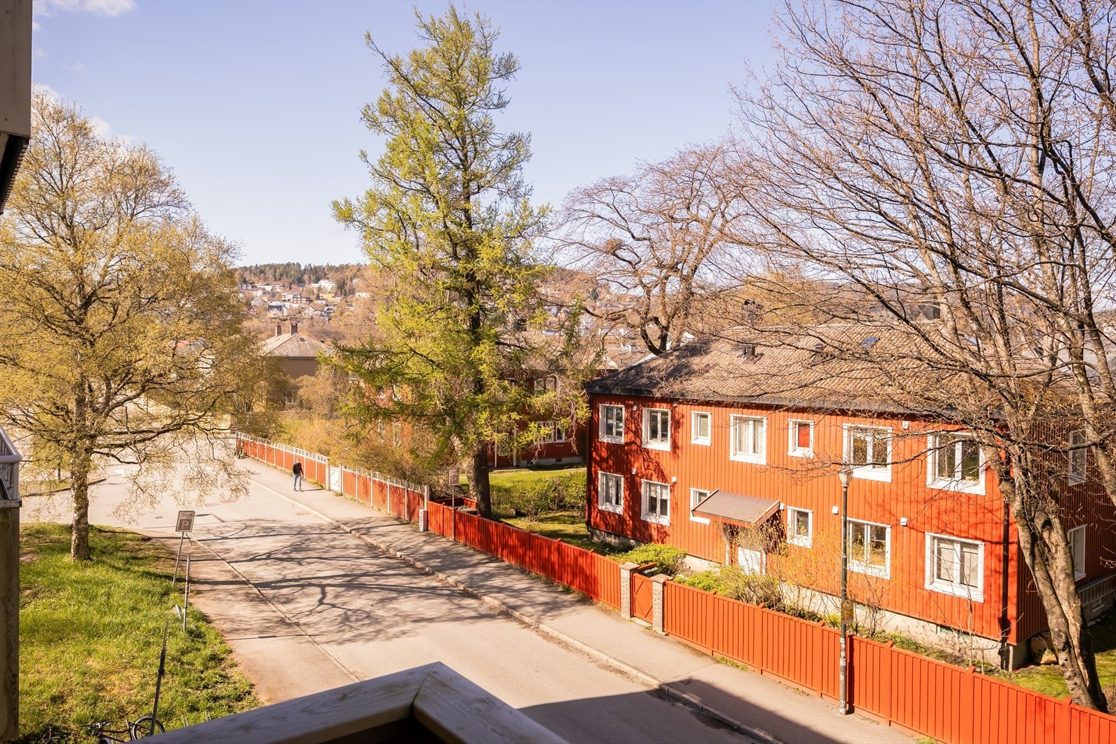 I 2022 ble det gjort flere oppgraderinger i regi av aksjelaget, som blant annet nye vinduer, balkongdører, nytt rekkverk på balkongene og etterisolering av fasaden. Galleribilde