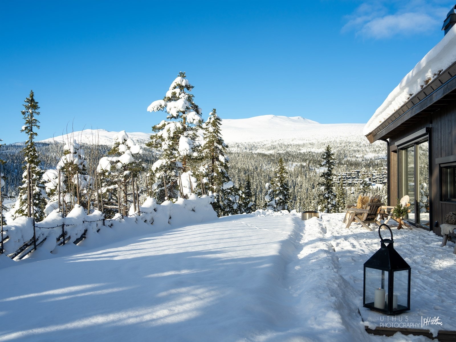 Uteområdet har god plass til å nyte lange dager sommer som vinter! Galleribilde