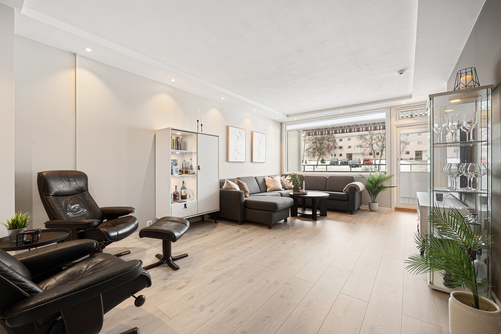 Velkommen til Karolinerveien 4B, presentert av EiendomsMegler 1 ved Ivar Lindrupsen. Galleribilde