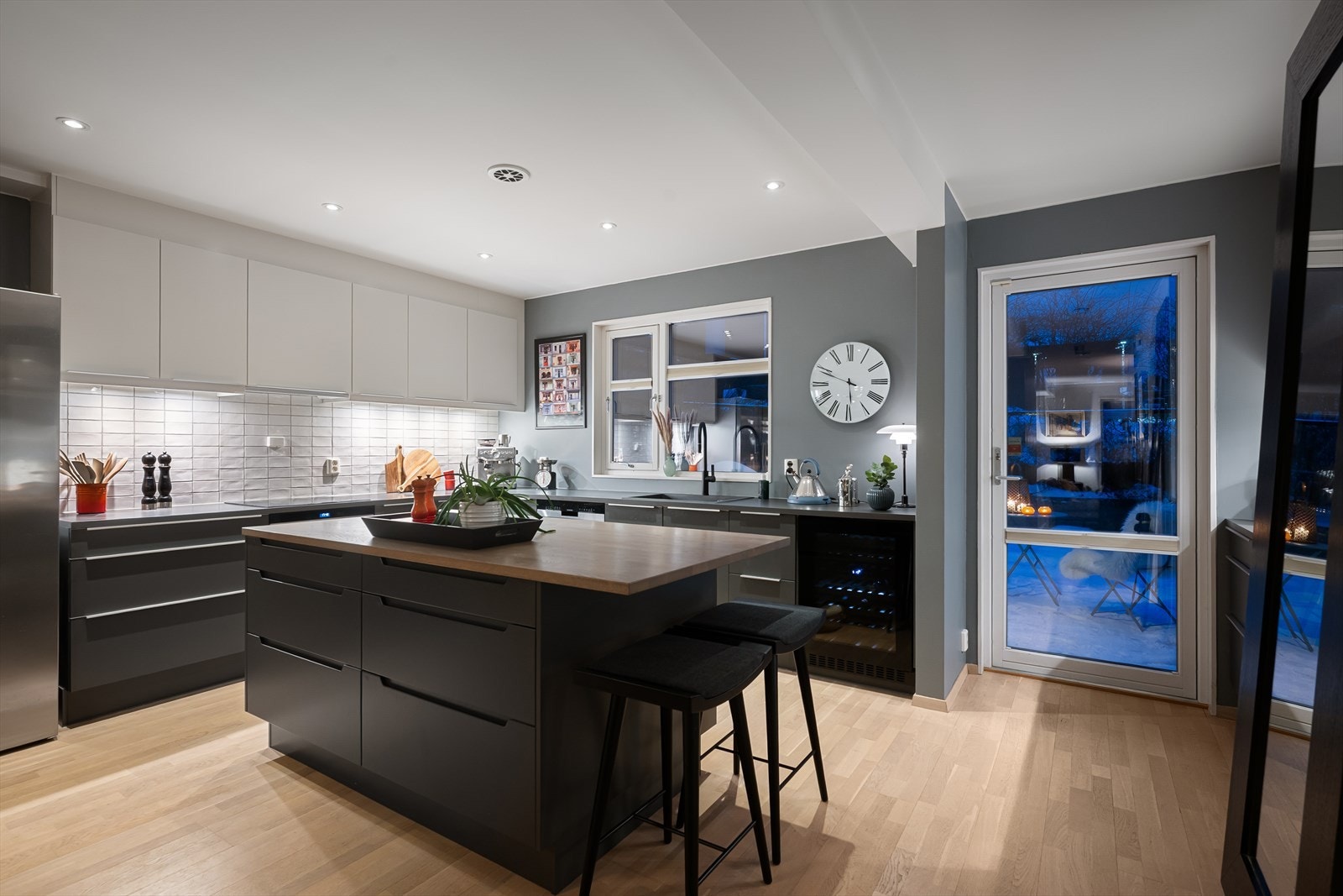 Boligen er perfekt for barnefamilier eller de som ønsker fleksible løsninger med god sammenheng mellom inne- og utearealer Galleribilde