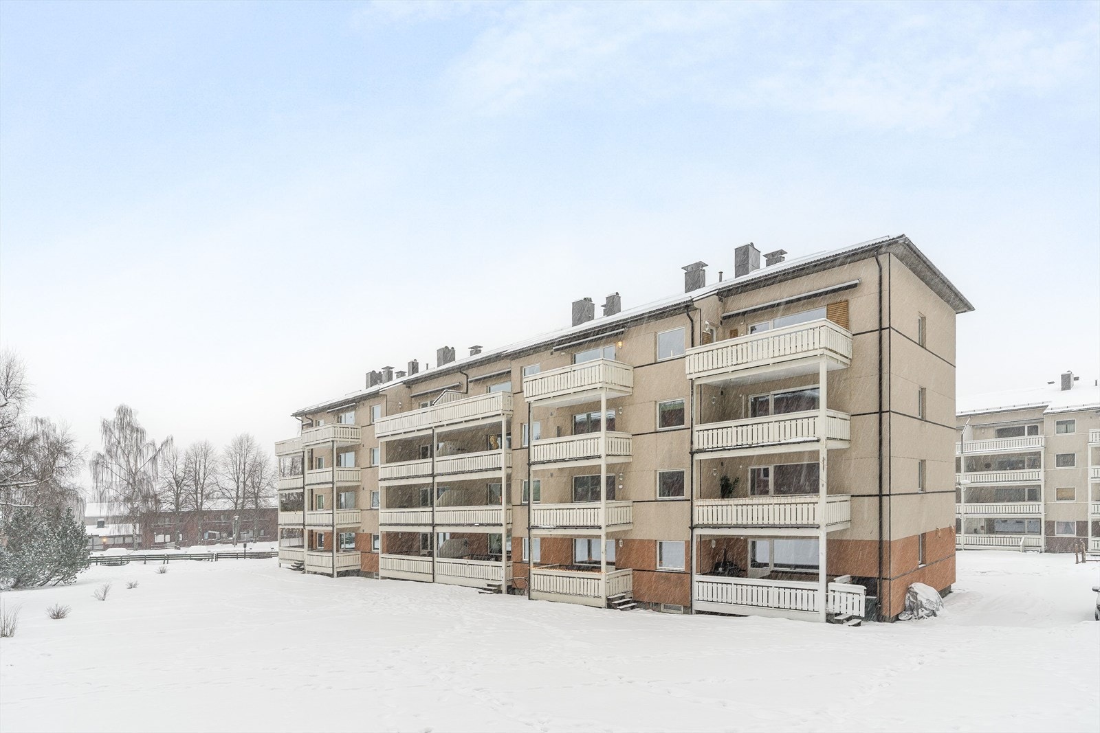 Området har en sentral, men samtidig tilbaketrukket plassering, med en god kombinasjon av bynærhet og naturskjønne omgivelser. Galleribilde