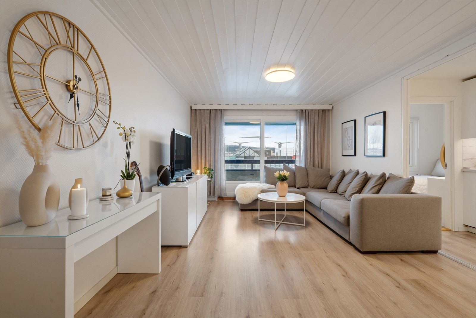 DNB Eiendom v/Zarine Lopez M. har gleden av å presentere Hubroveien 2C! Galleribilde