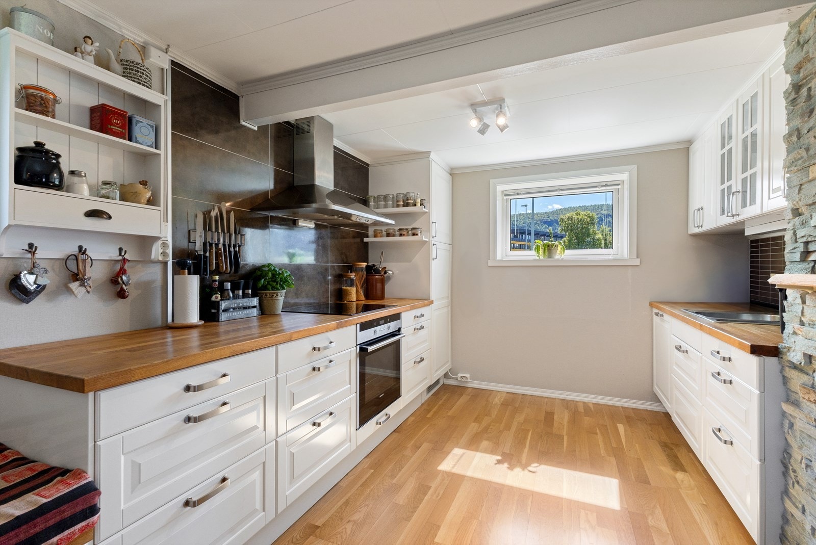 Kjøkken. Galleribilde