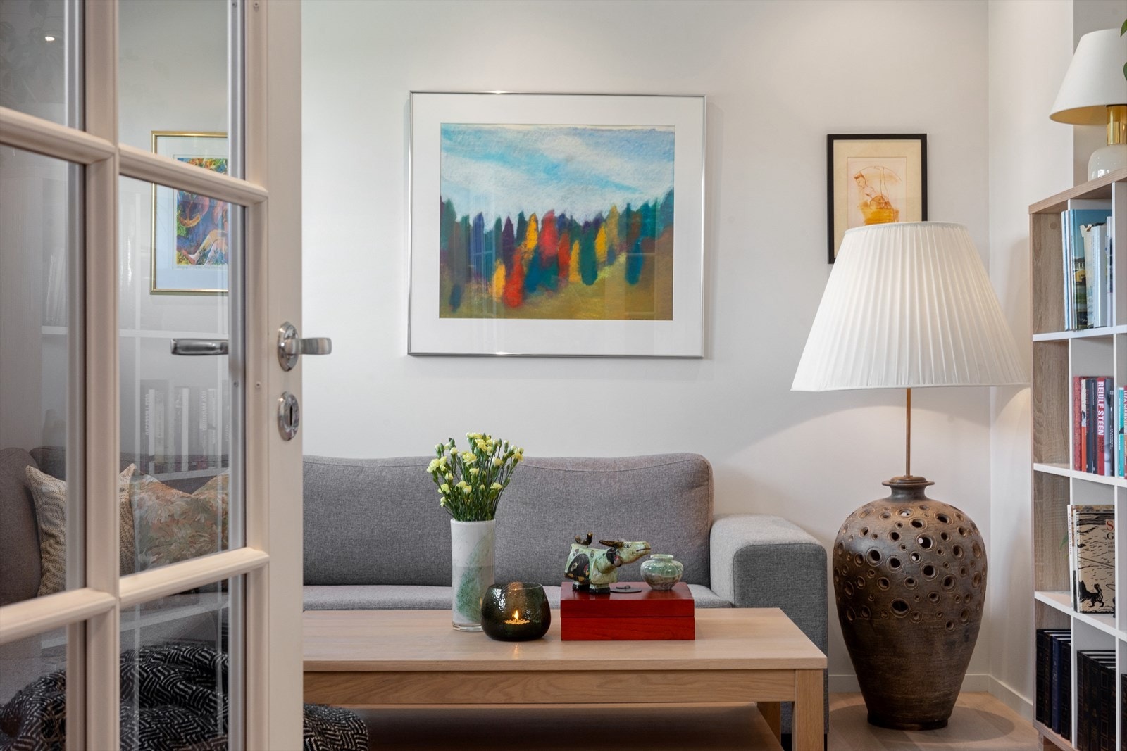 Fra yttergang mot stue nr. 1. Galleribilde