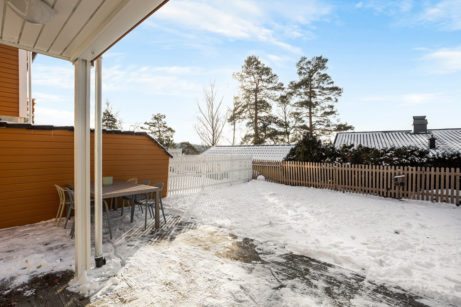 Uteområdet gir en fin forlengelse av oppholdsarealet. Galleribilde