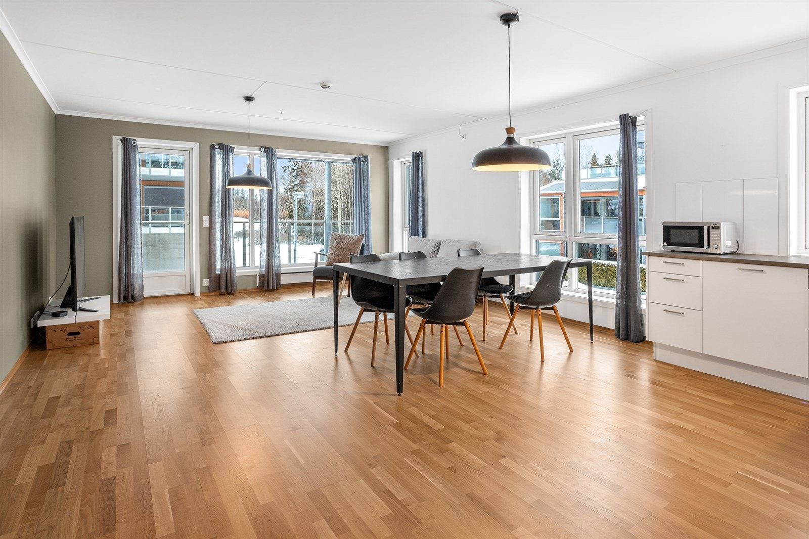 Stue/kjøkken Galleribilde