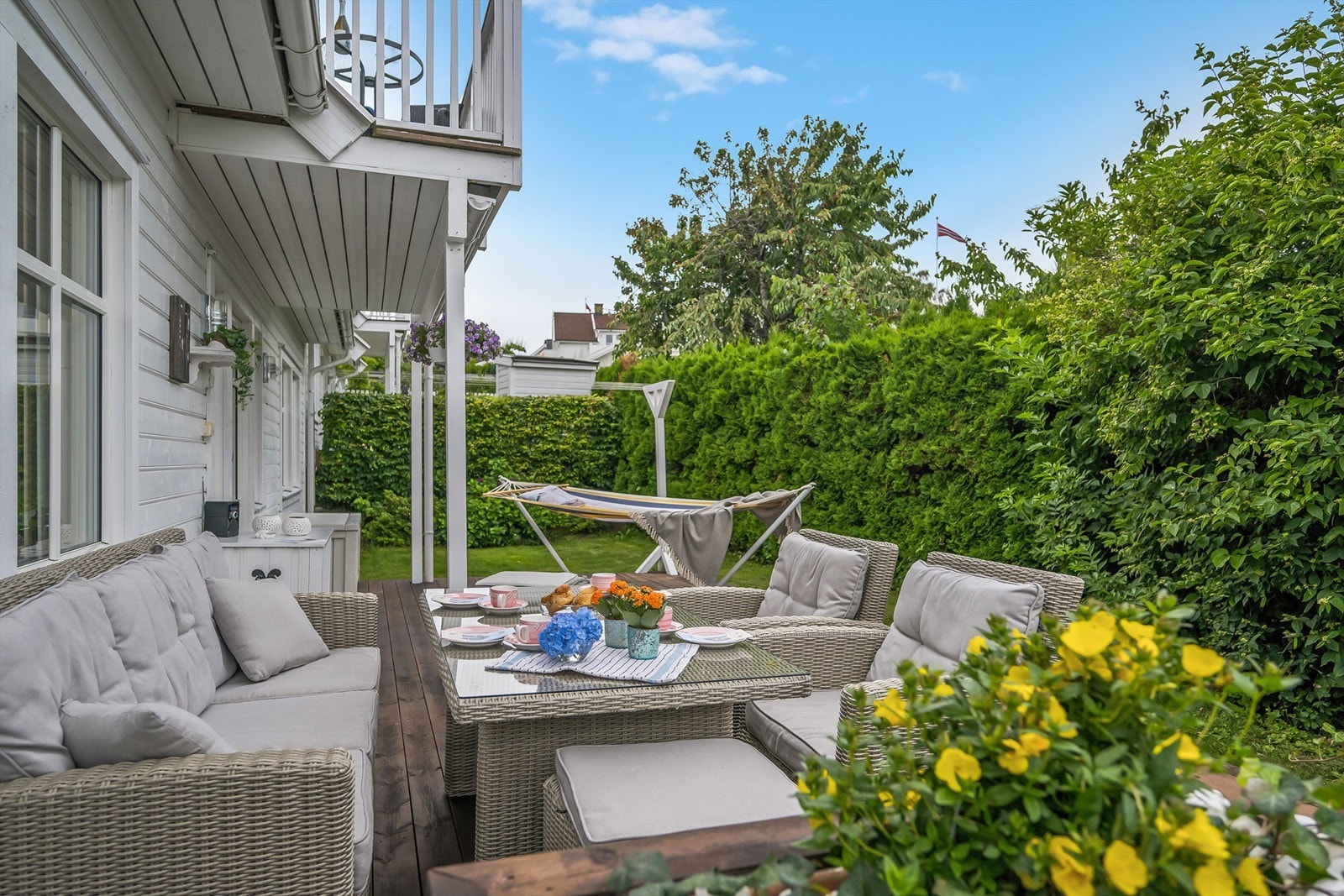 Uteplass Galleribilde