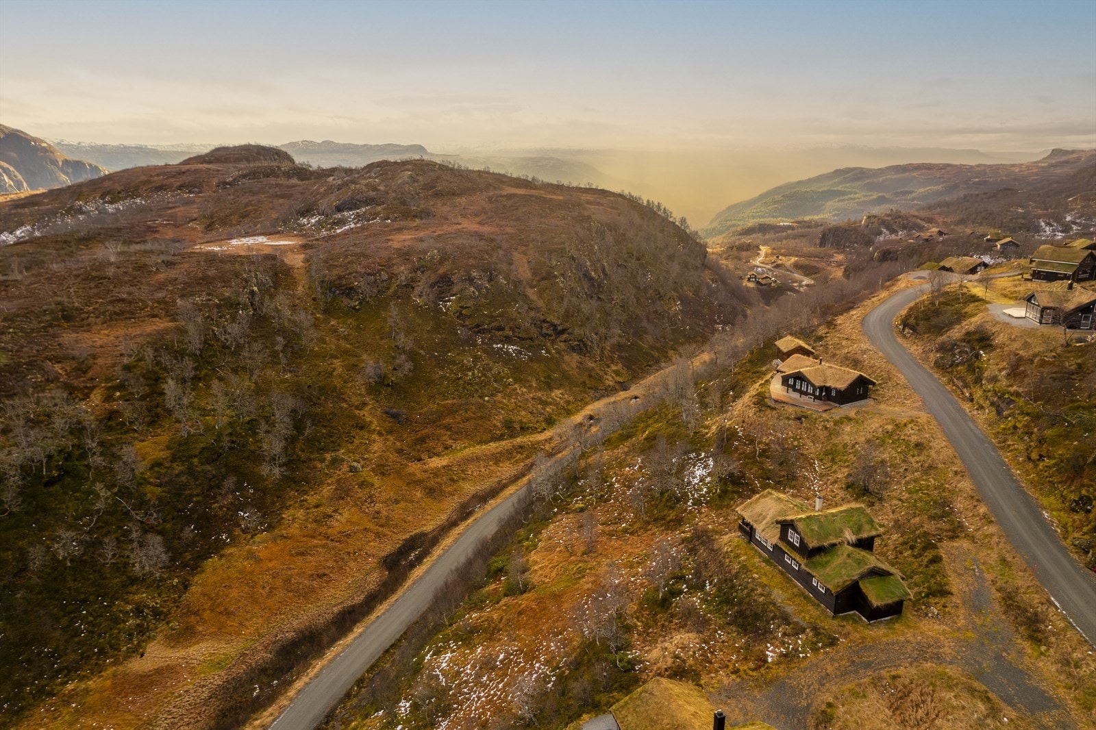 I hyttefeltet er det blant annet etablert ballbinge og lysløyper på vinteren Galleribilde