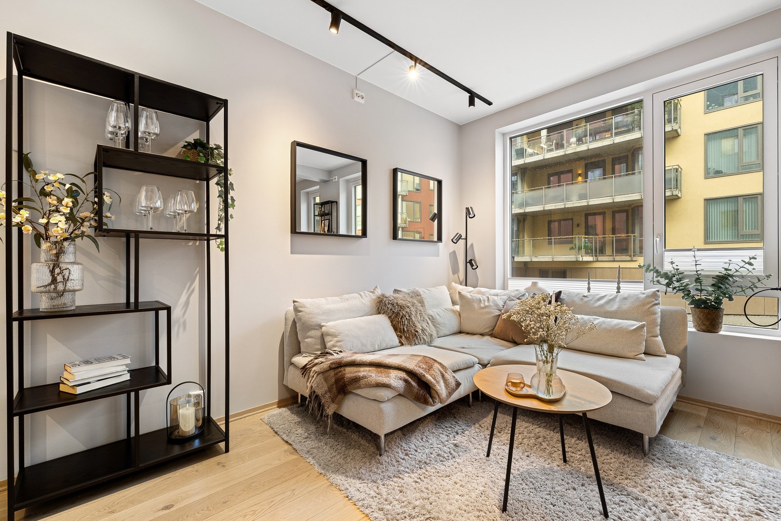 Boligen ble oppført så sent som i 2022, og holder med det en svært god standard med TG0/1 på samtlige punkter i tilstandsrapporten. Galleribilde