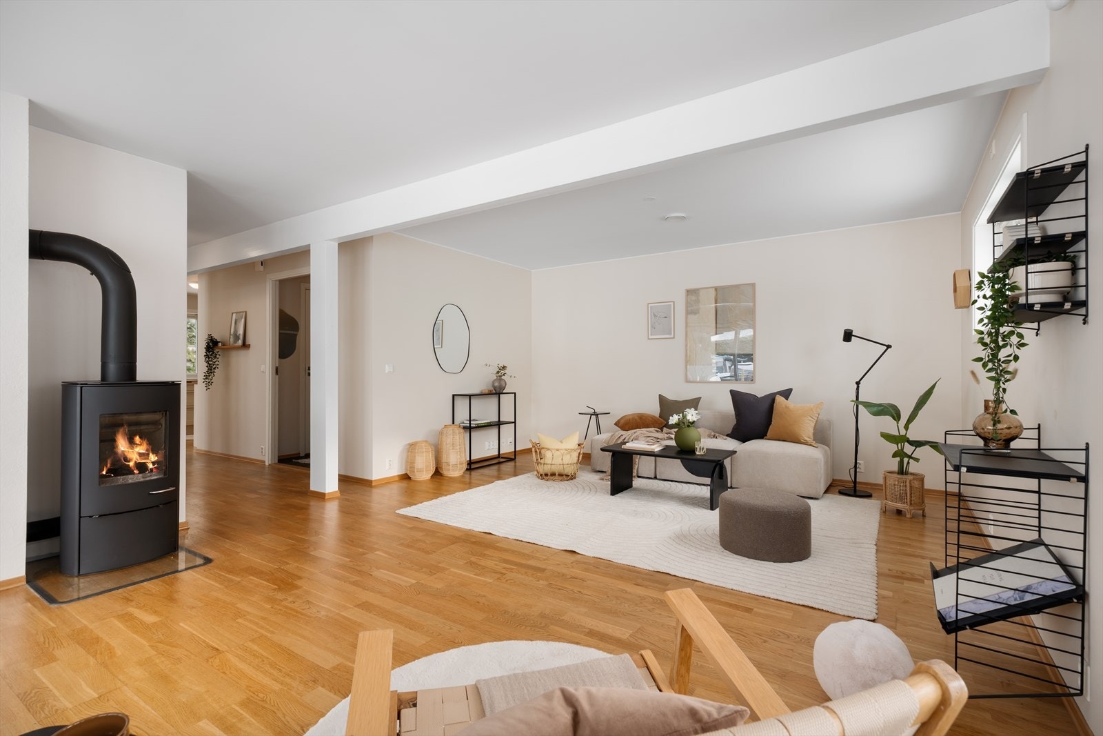 Stue med vedovn. Galleribilde