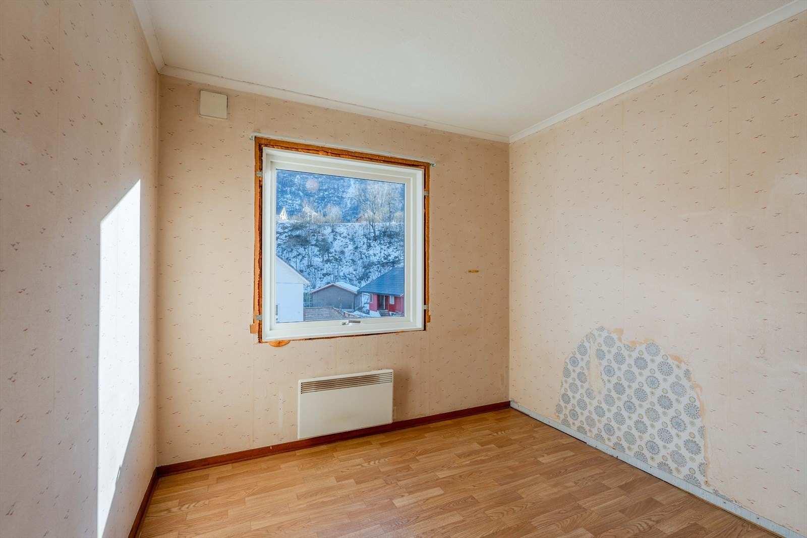 Soverom 4 - behov for renovering Galleribilde