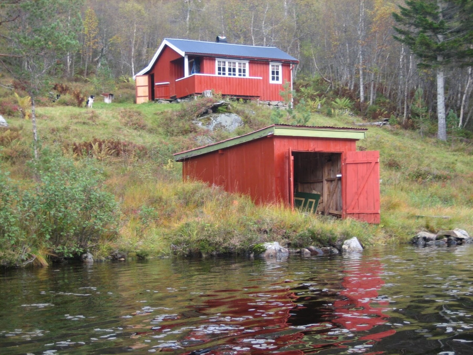 Velkommen til idylliske Hjørdisbu! (Bilder: EFKT v/ Jay Maturan) Galleribilde