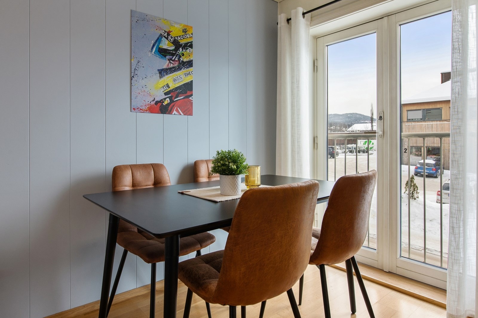 Rommet har fransk balkong. Galleribilde