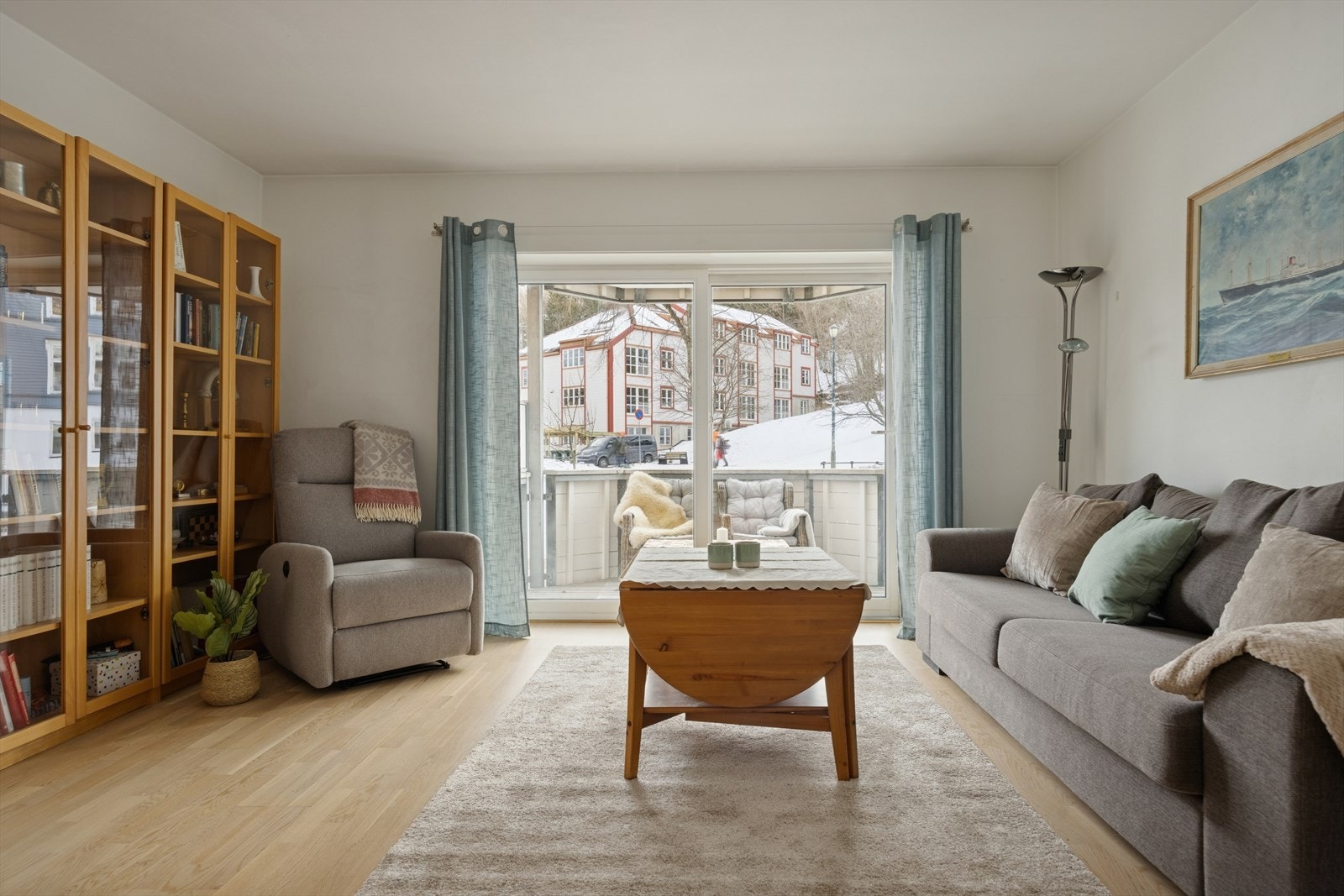 Her er det god plass for både avslapning og sosiale sammenkomster. Galleribilde