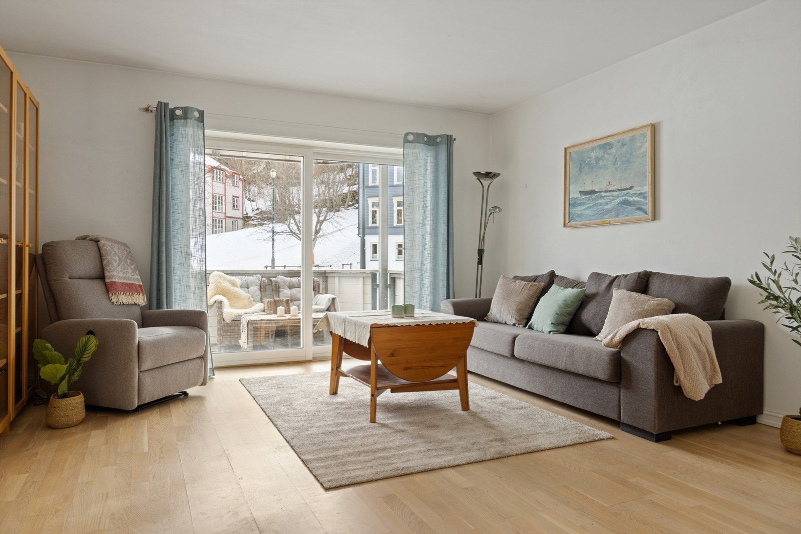 DNB Eiendom v/Jørgen Bratberg Michaelsen tlf. 47613726 ønsker deg velkommen til første etasje i Øvre Møllenberg Gate 78B! Galleribilde