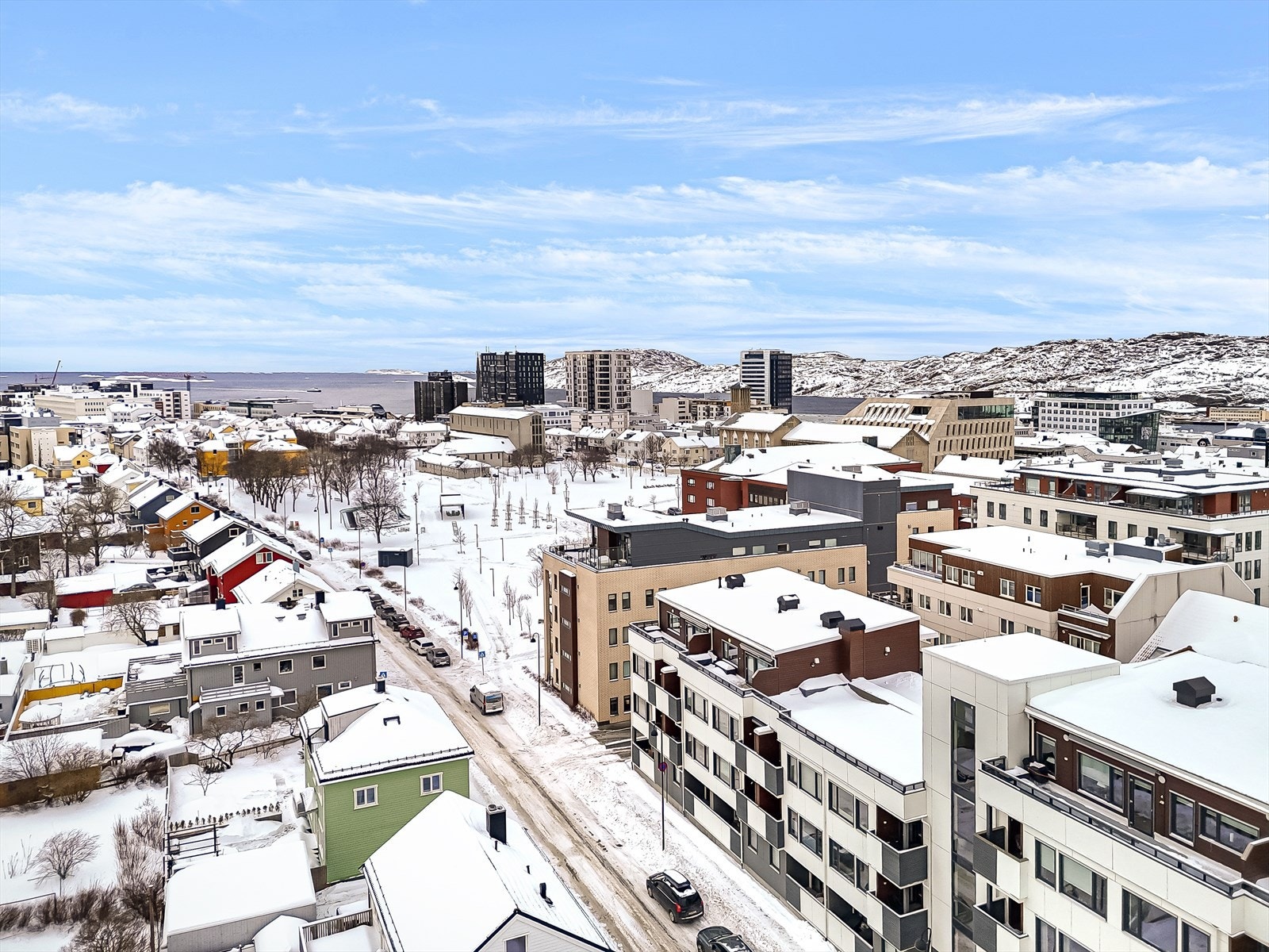 Her bor du i en ettertraktet del av sentrum, mye grunnet den korte avstanden til sentrumskjernen og umiddelbar nærhet til Solparken/Rensåsparken Galleribilde