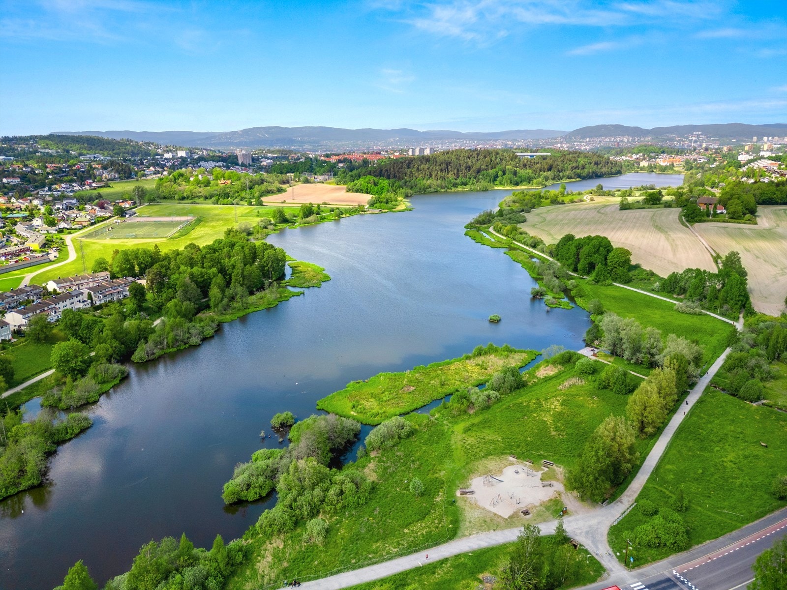Østensjøvannet med flotte turmuligheter og et rikt fugleliv. Galleribilde