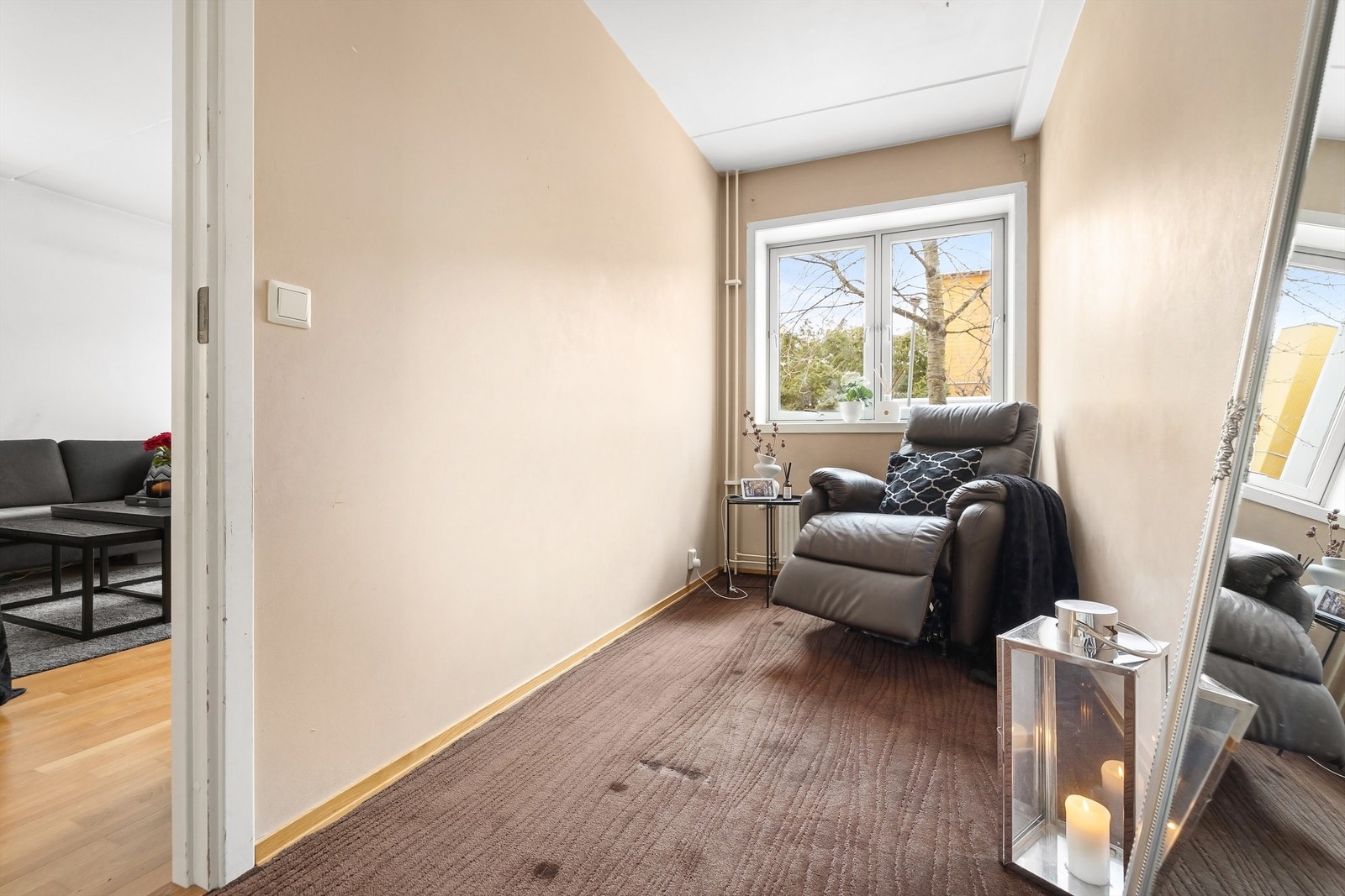 Soveromsvinduene gir godt med lysinnslipp Galleribilde