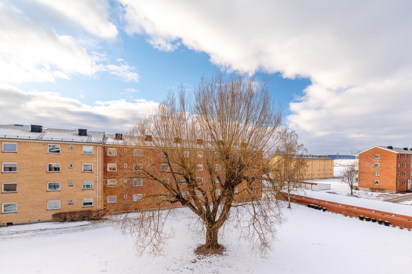 Balkongen er vendt mot rolig bakgård. Galleribilde