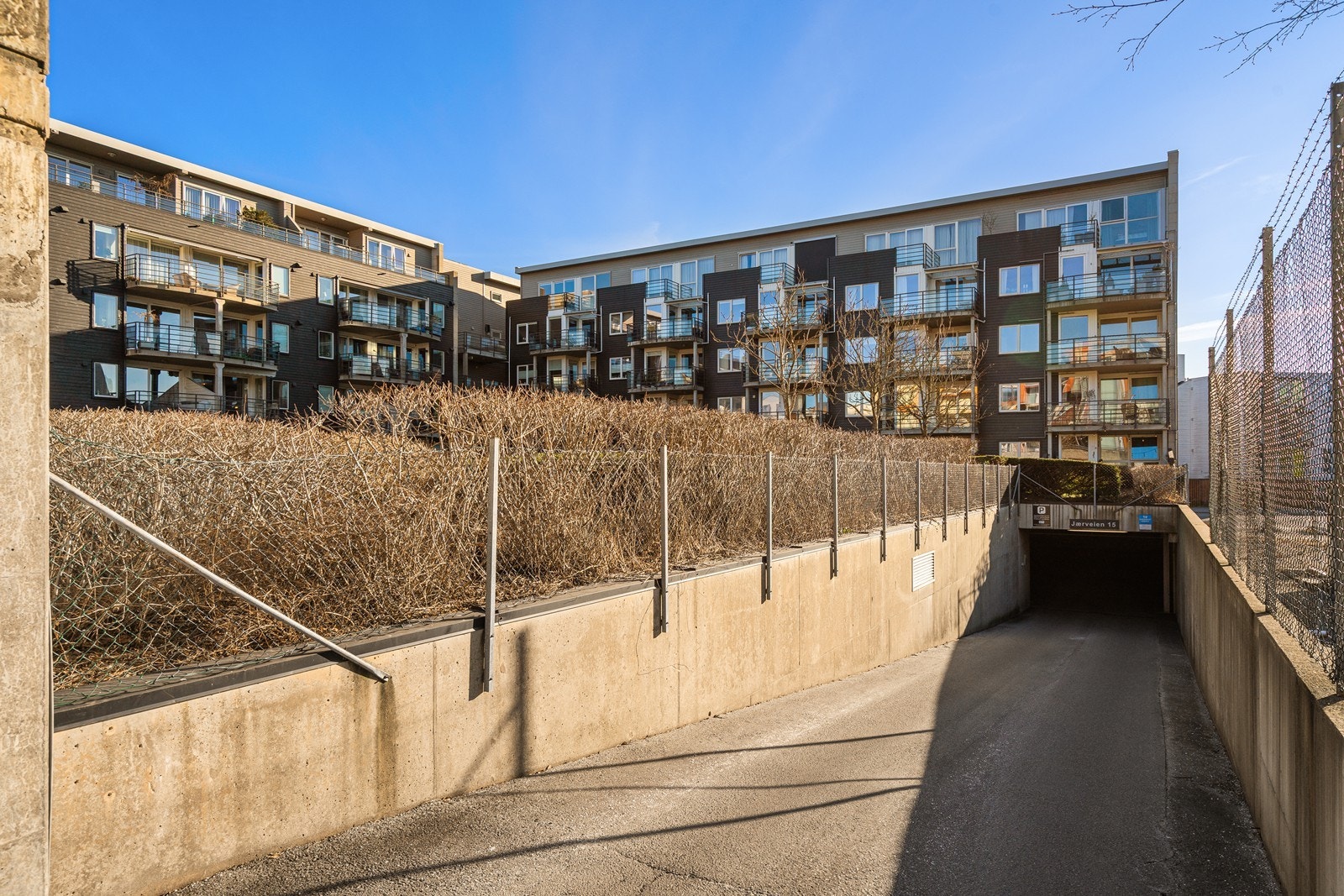 Parkering i lukket anlegg og gjesteparkering Galleribilde