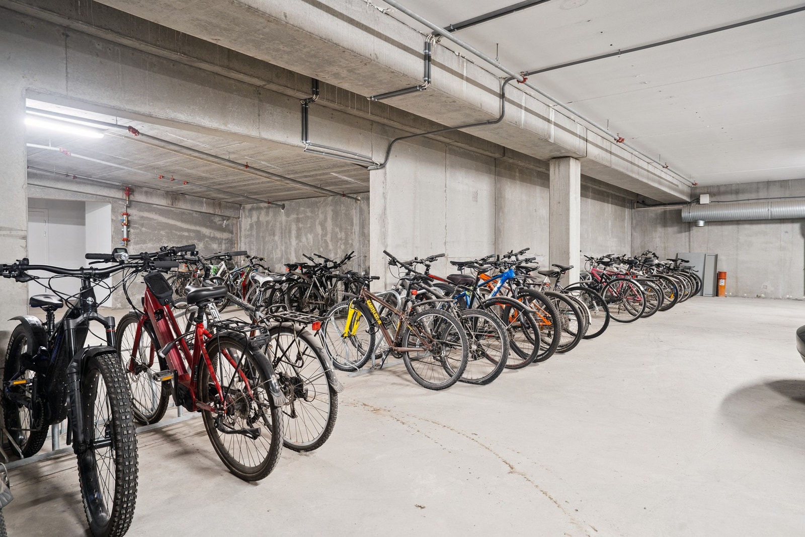 Sykkelgarasje felles for alle seksjonseiere! Galleribilde
