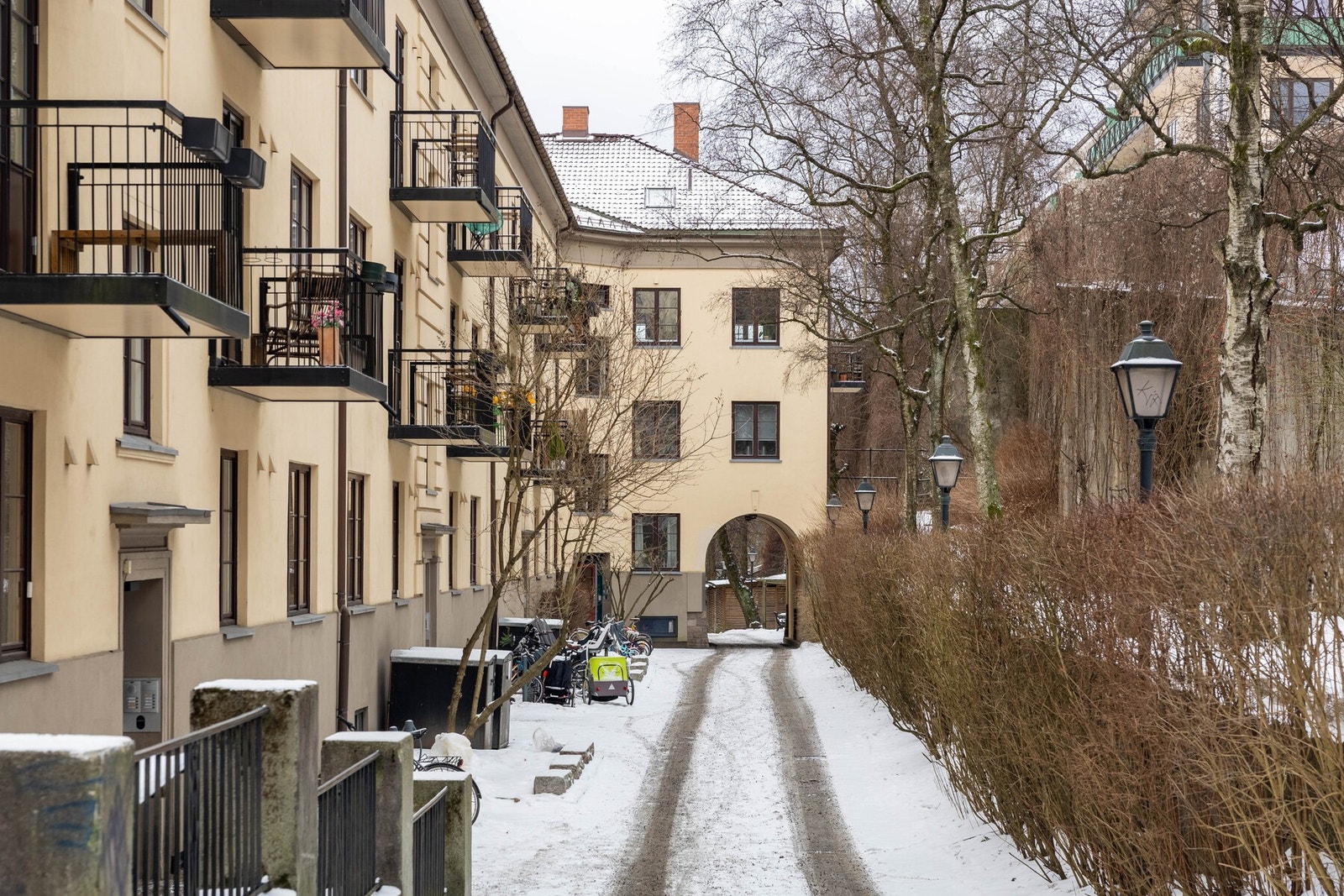 Veldrevet borettslag med flotte felles uteområder. Galleribilde